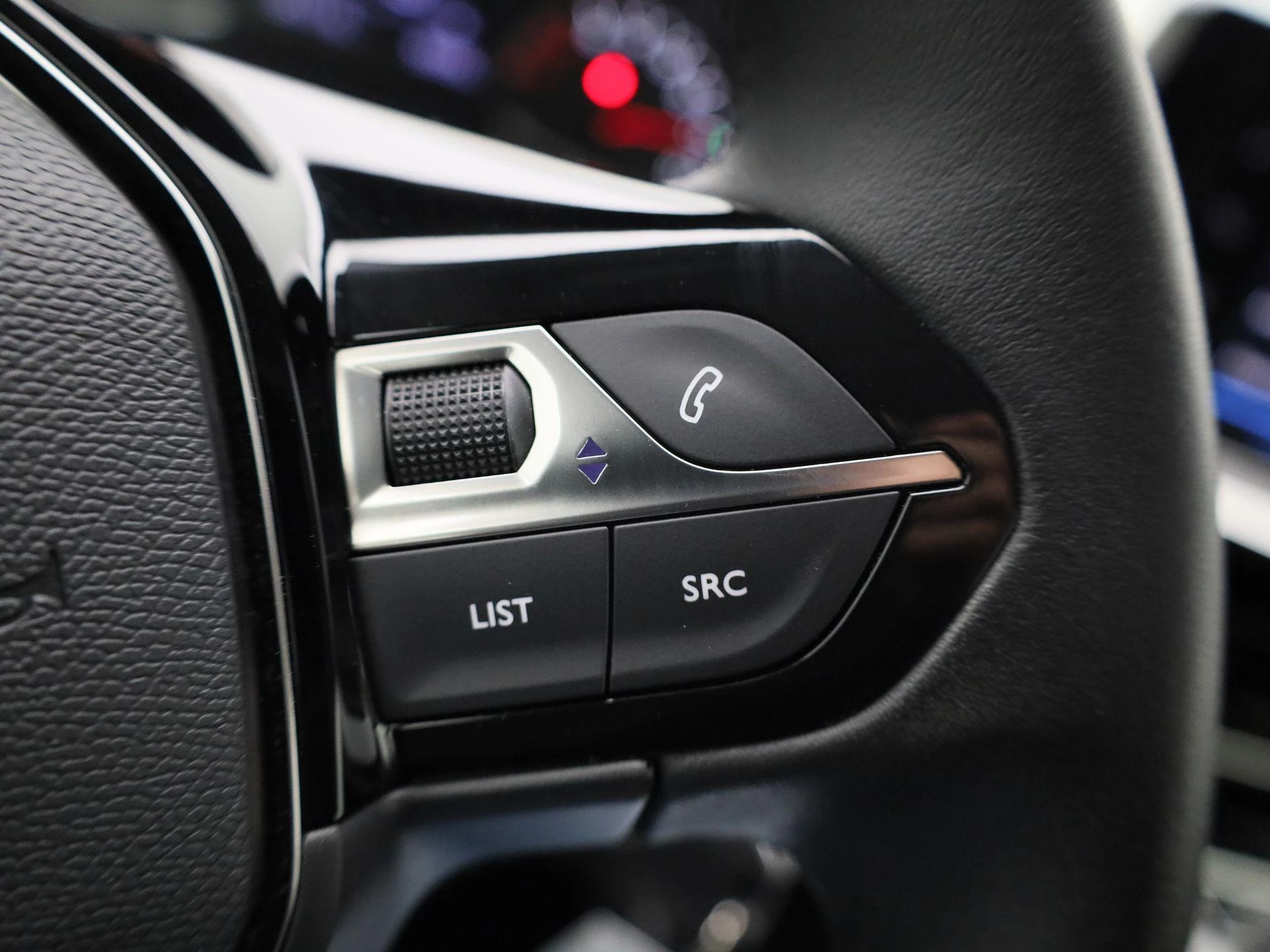 Peugeot-208-image-21