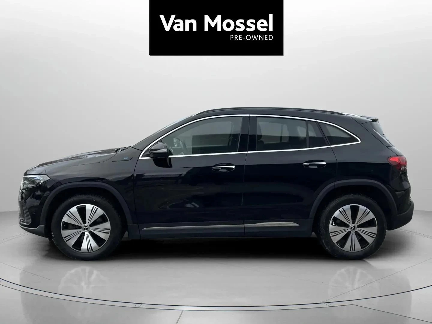 Mercedes-Benz-EQA-image-7