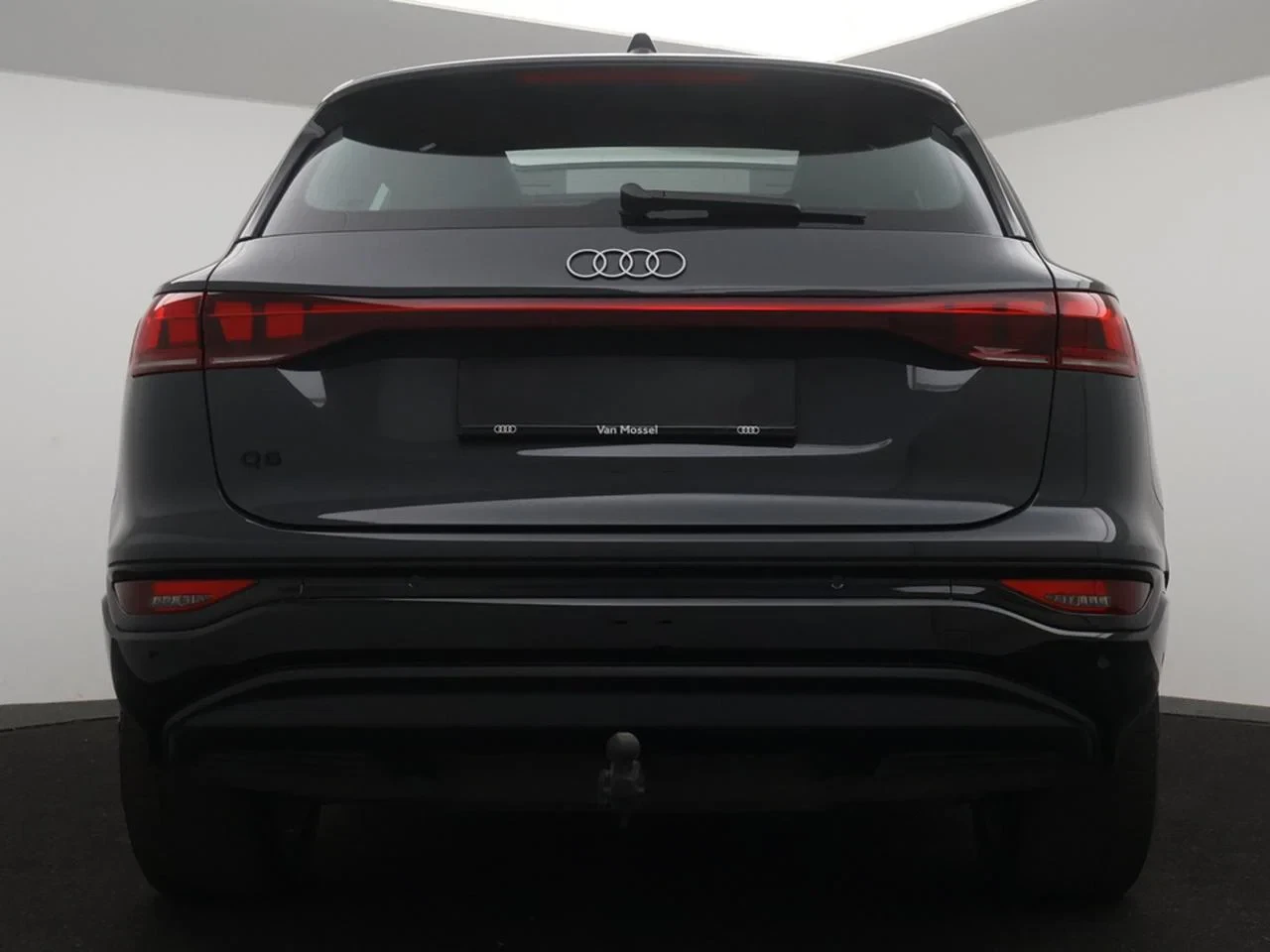 Audi Q6 e-tron Q6 e-Tron 100 kWh 50 Performance Advanced *AUTOMAAT*PANODAK*TREKHAAK*LEDER*CAMERA*NAVI*APP-CONNECT*...*