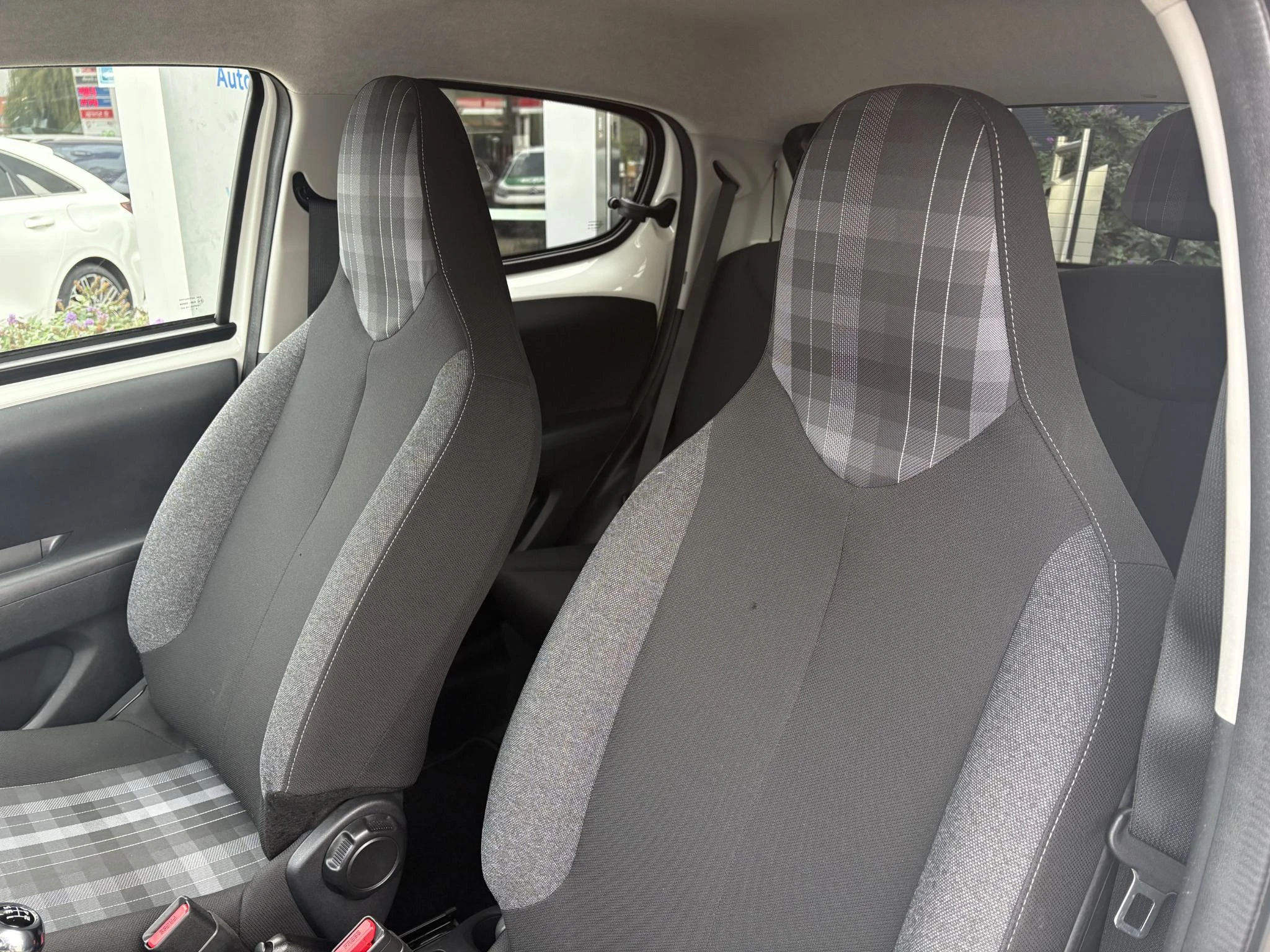 Peugeot-108-image-9