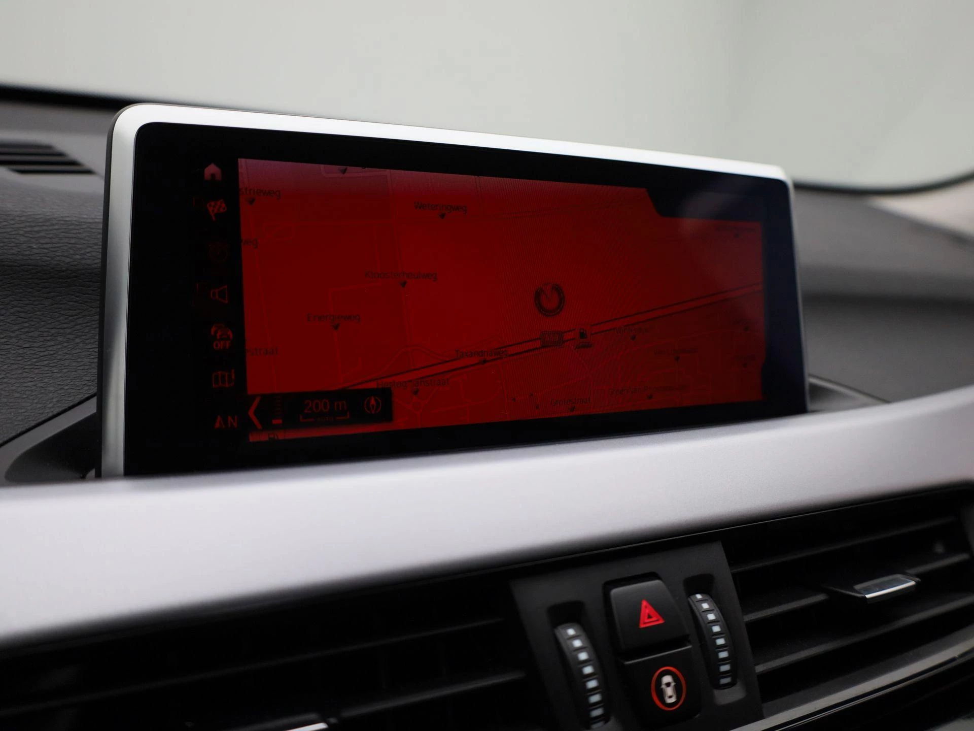 BMW X1 sDrive18iA (100 kW)