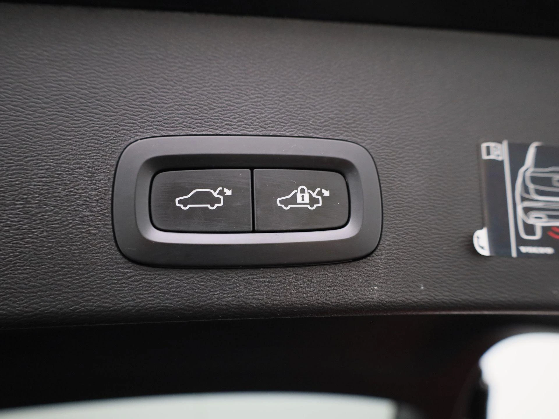Volvo-XC40-image-11