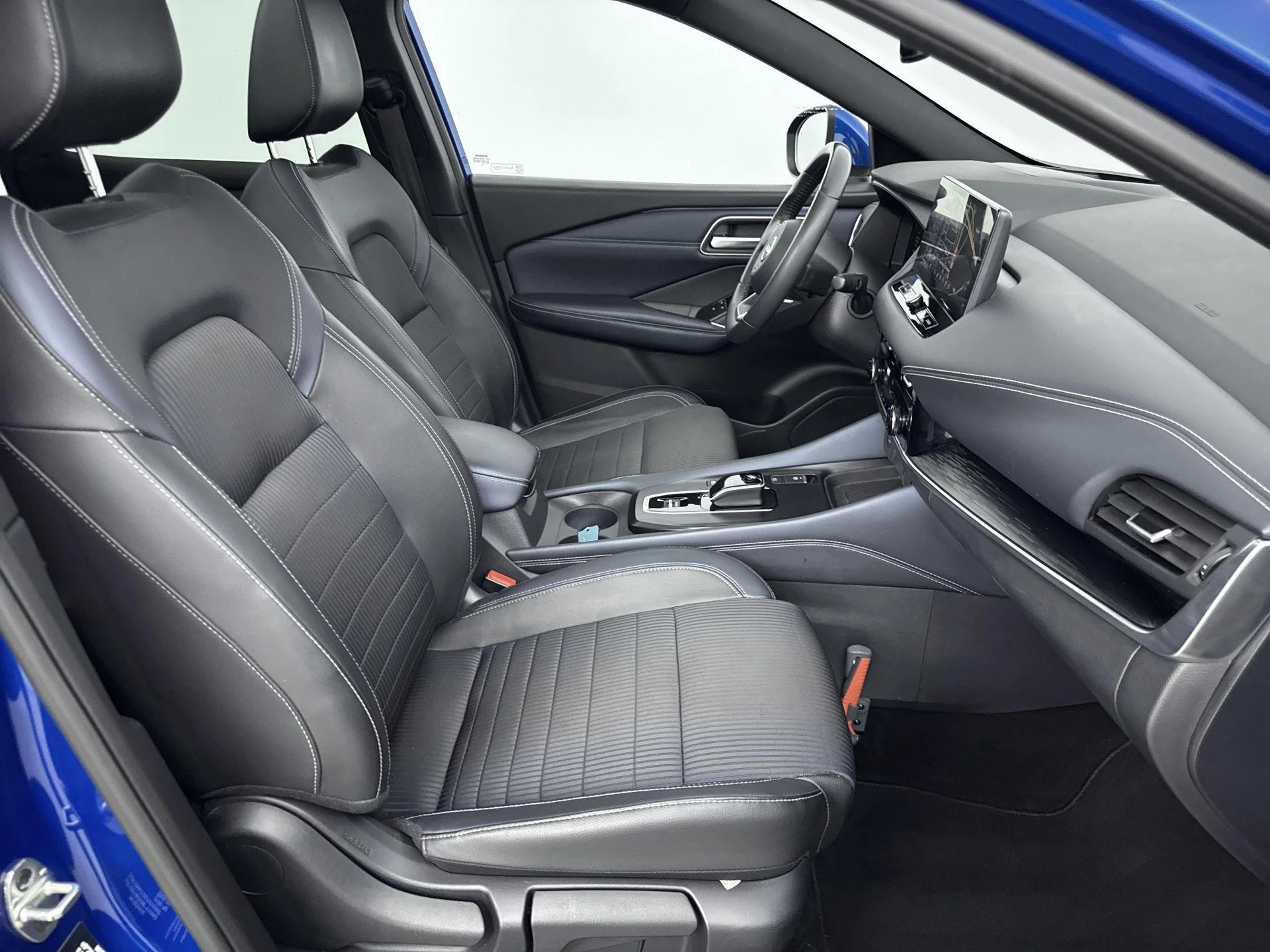 Nissan-QASHQAI-image-14