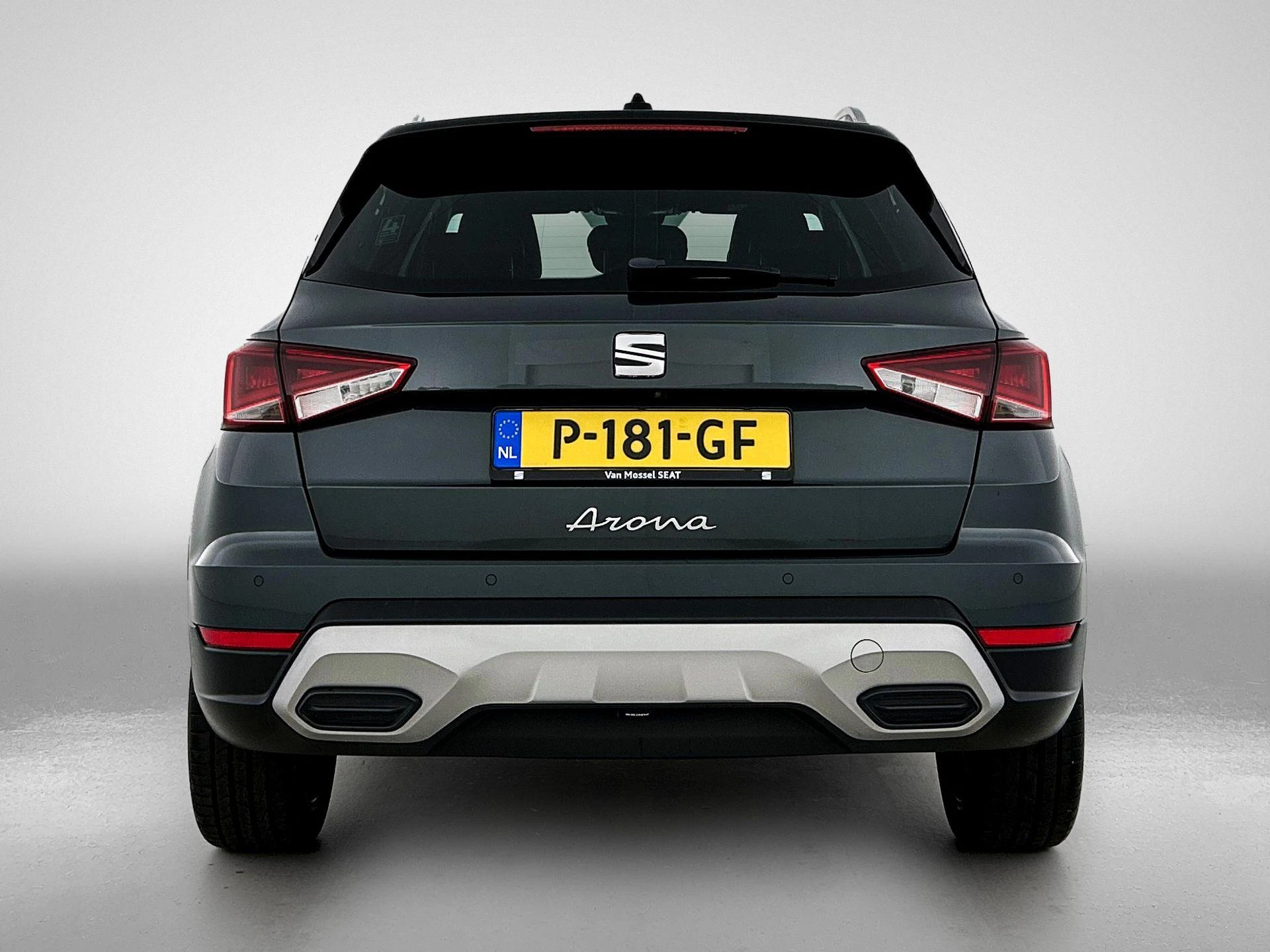 SEAT-Arona-image-2