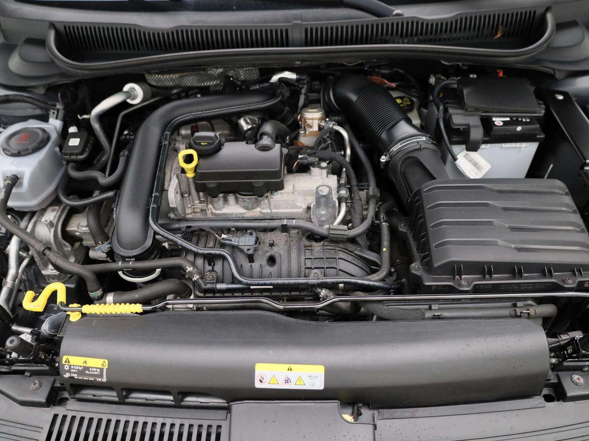 Volkswagen-Polo-image-30