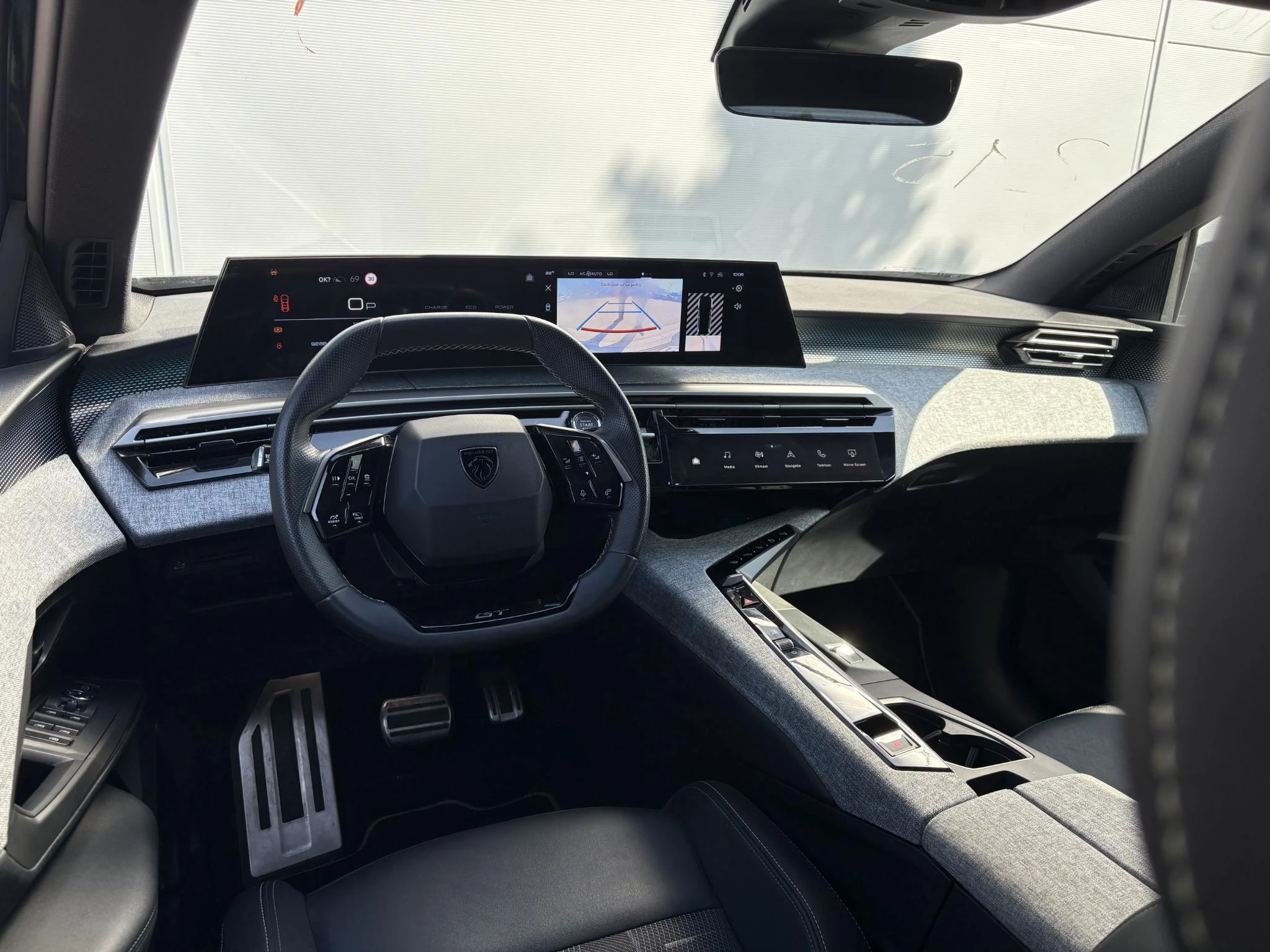 Peugeot-5008-image-12