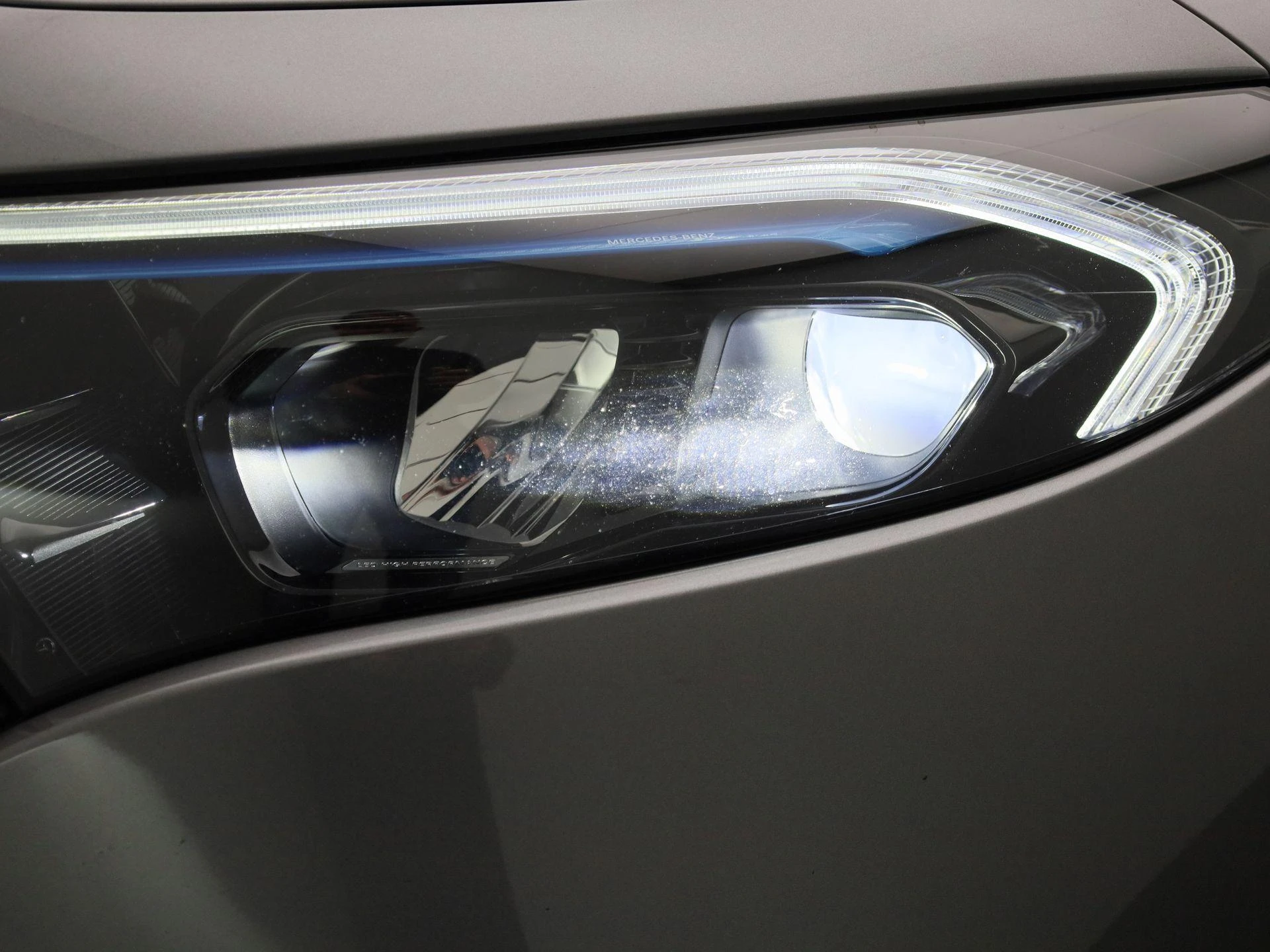 Mercedes-Benz-EQB-image-14