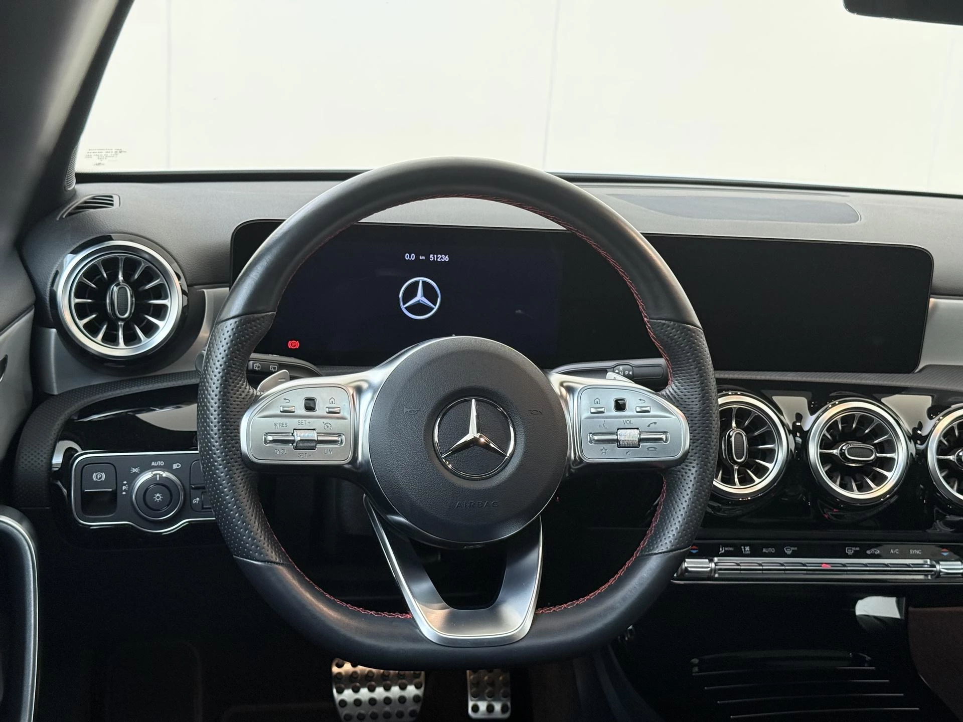 Mercedes-Benz A-Klasse 180 Business Solution AMG