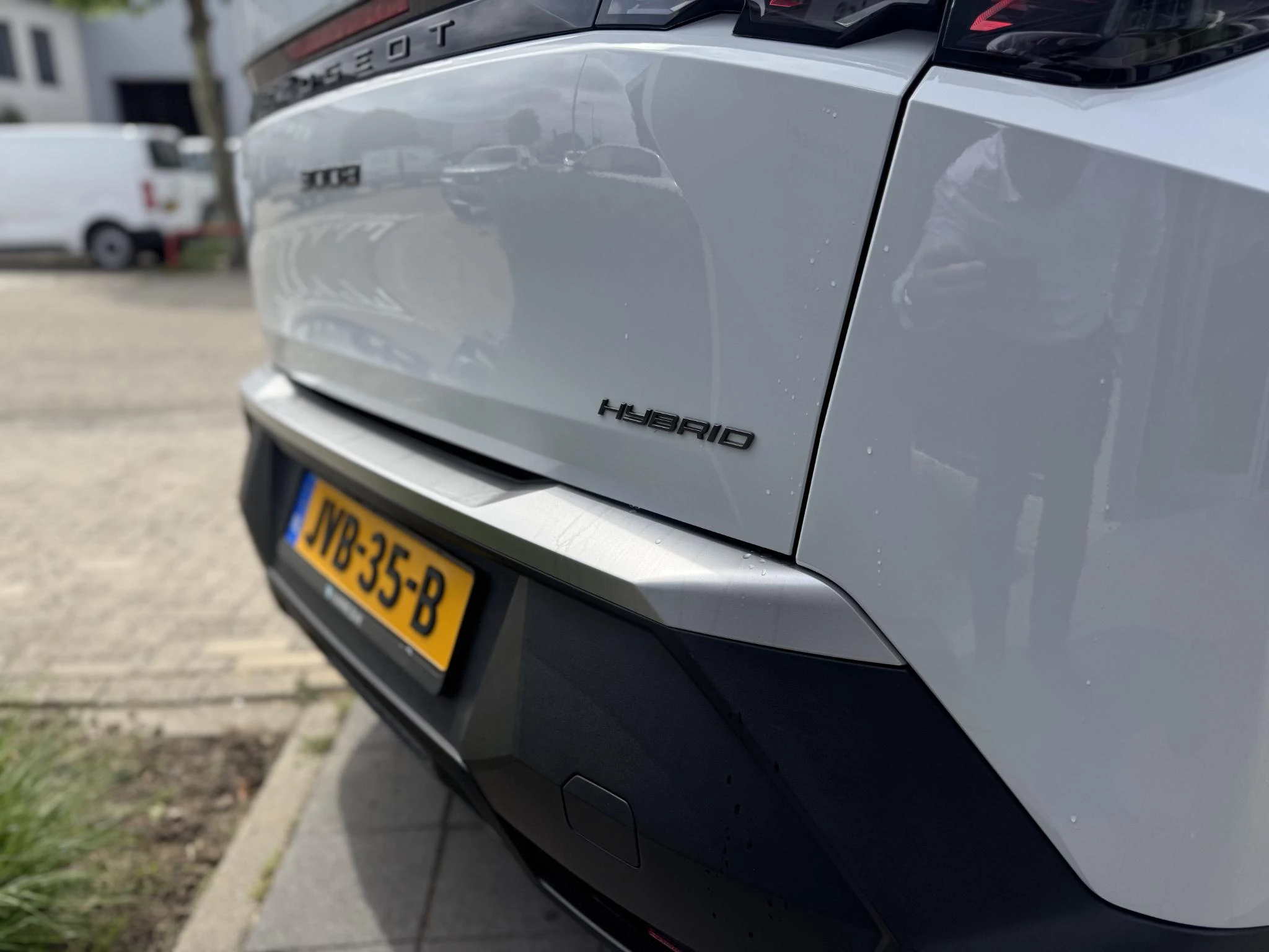 Peugeot 3008 Hybrid 145 GT