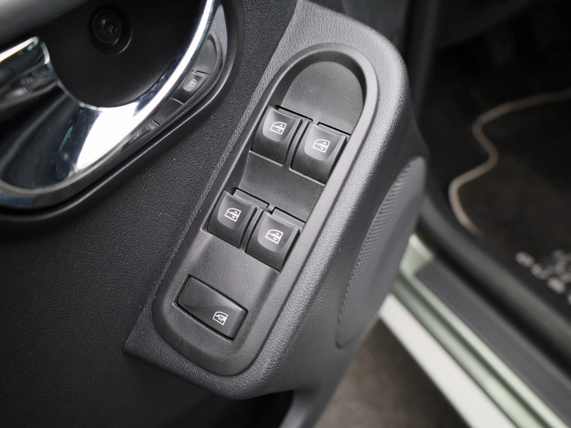 Dacia-Duster-image-28