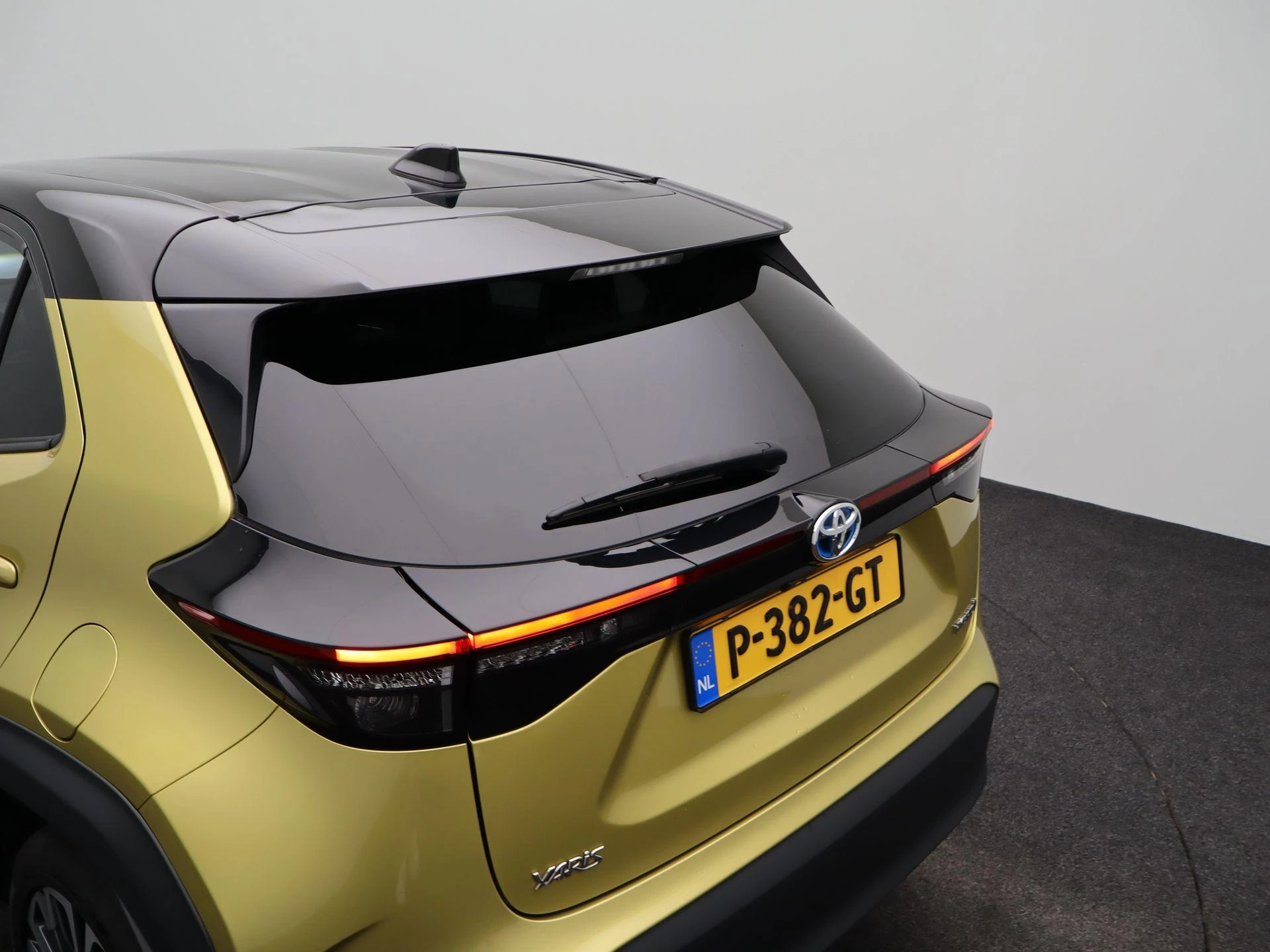 Toyota-Yaris Cross-image-35