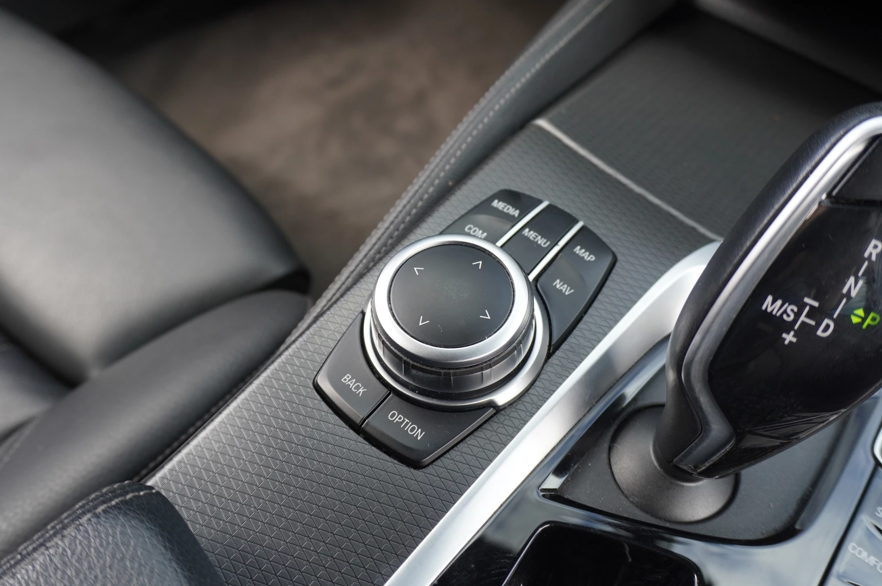 BMW-5 Series-image-39