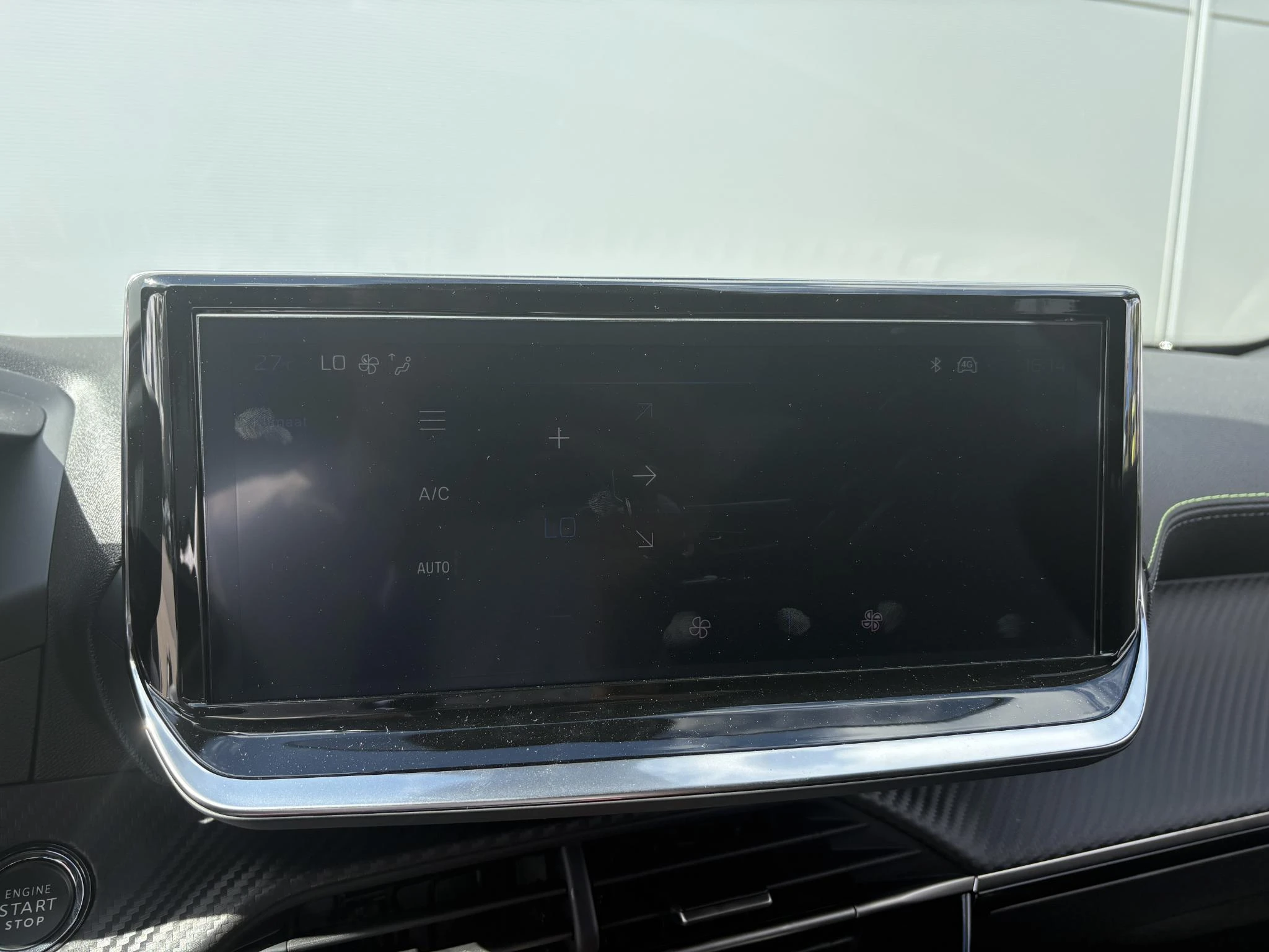 Peugeot-2008-image-12