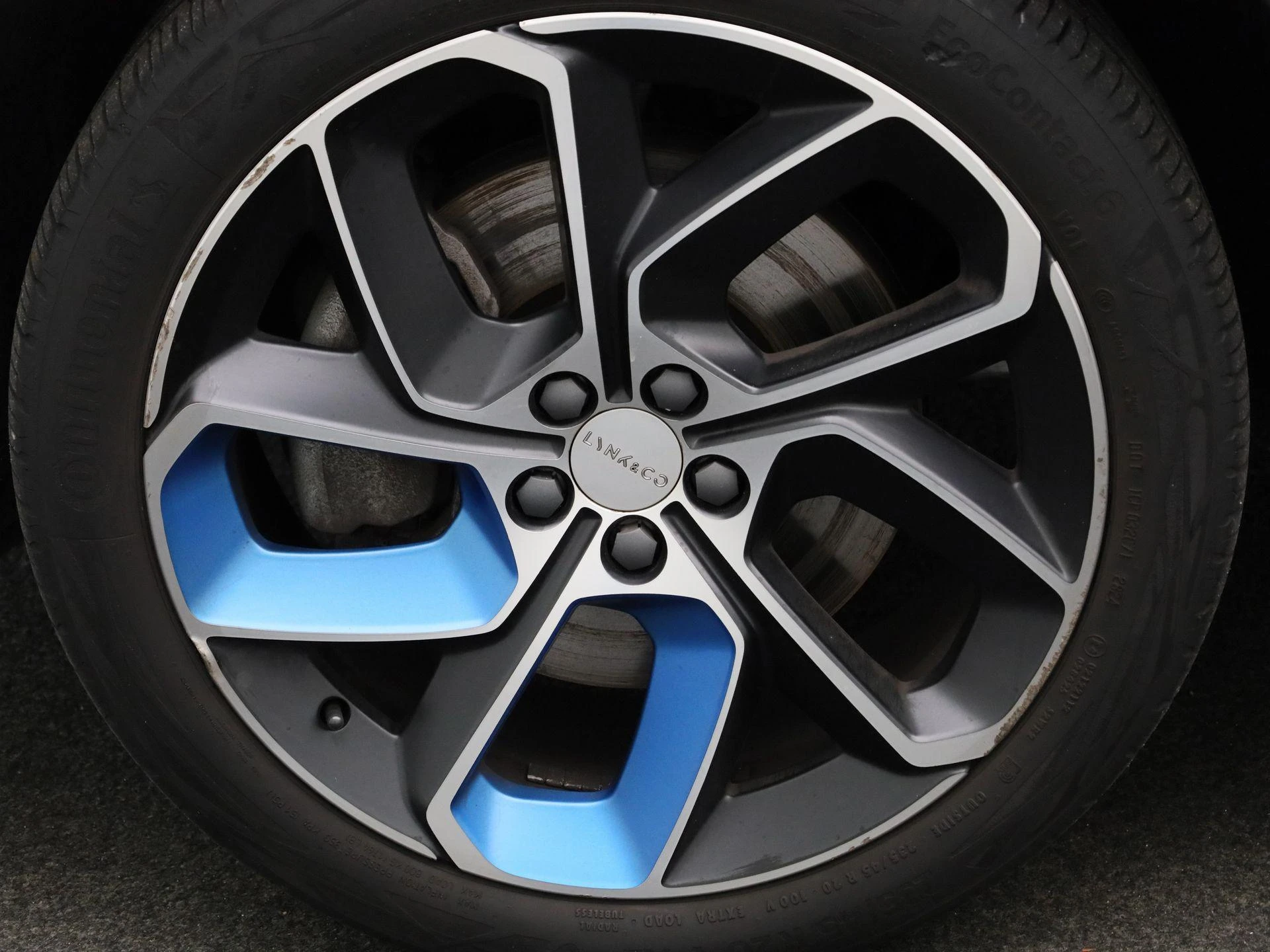 Lynk & Co-01-image-13