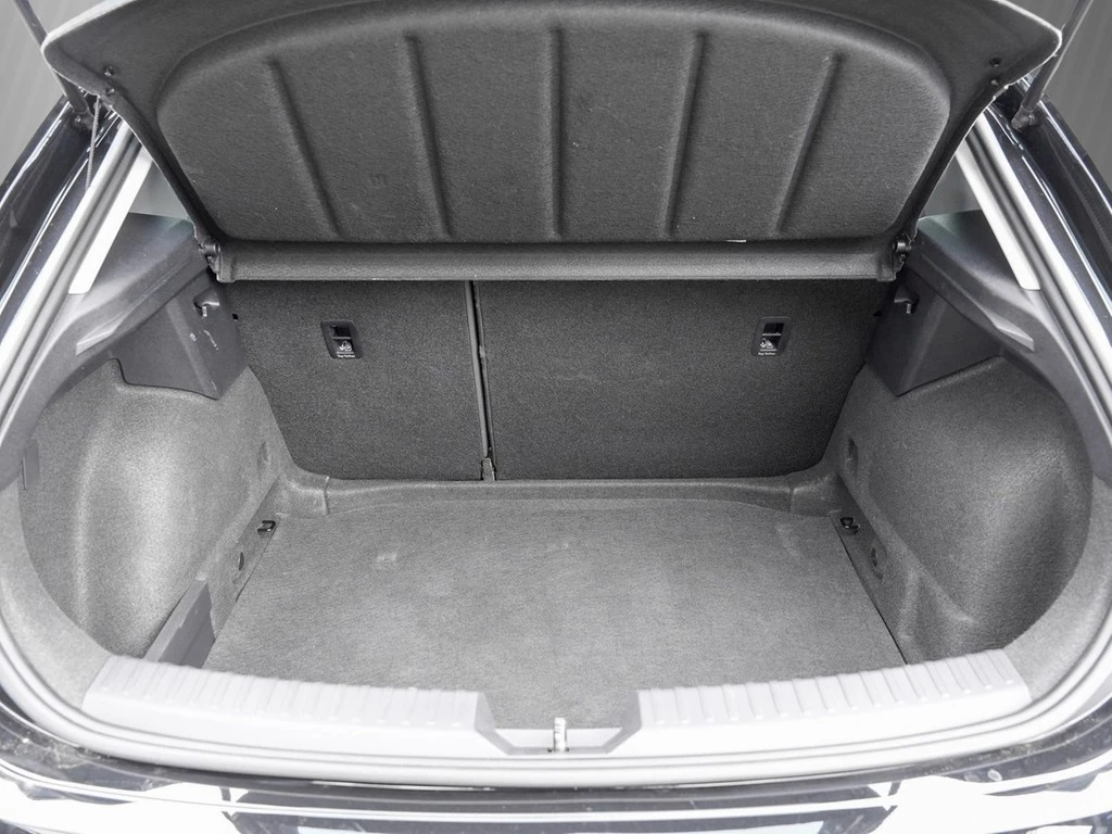 SEAT Leon 1,5 TSI Style,LED,Kamera,ALU Climatronic,Park-Pilot,Sprachsteuerung
