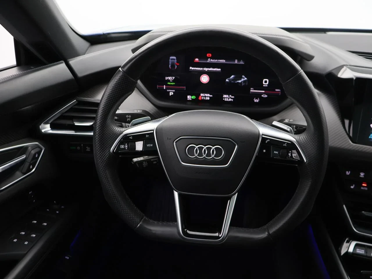 Audi e-tron GT Audi e-tron GT QUATTRO 476PK *AUTOMAAT*LEDER*PANODAK*SPORTZETESL*B&O*CAMERA*ACC*NAVI*APP-CONNECT*...*