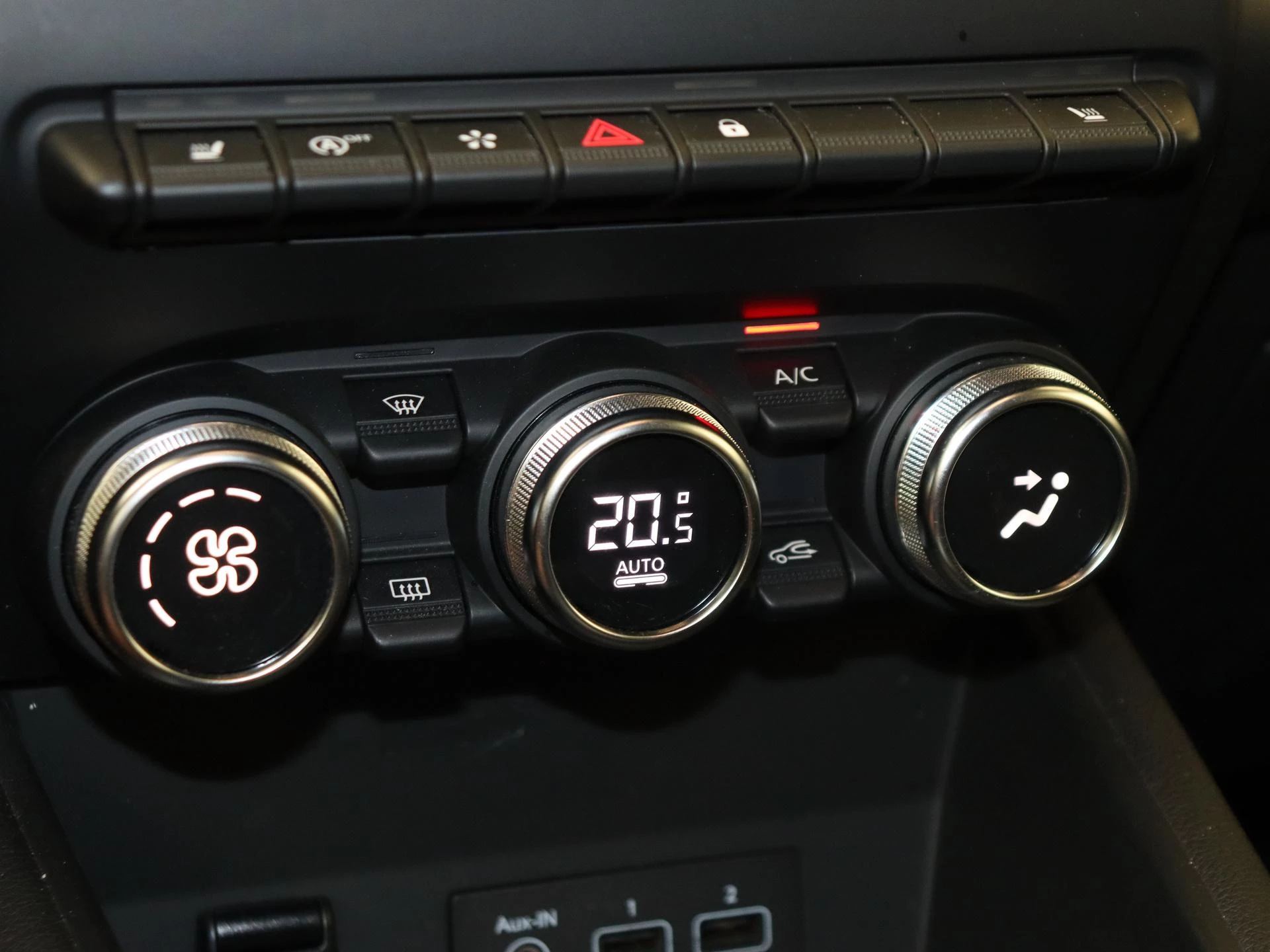 Renault-Captur-image-17
