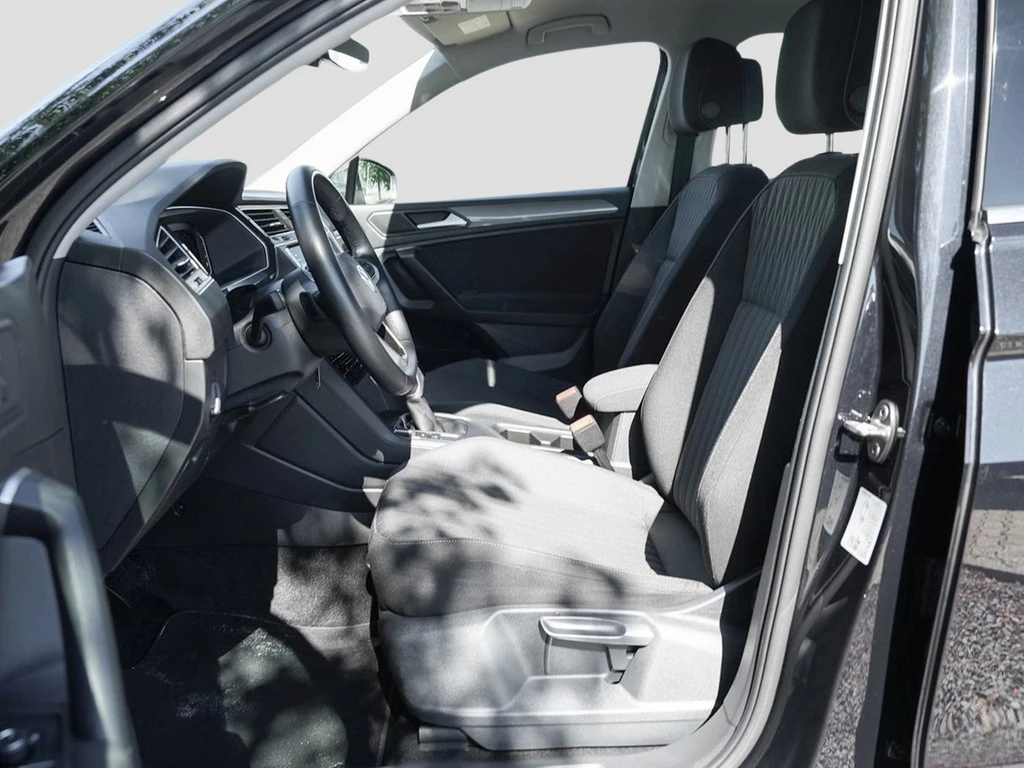 Volkswagen-Tiguan Allspace-image-18