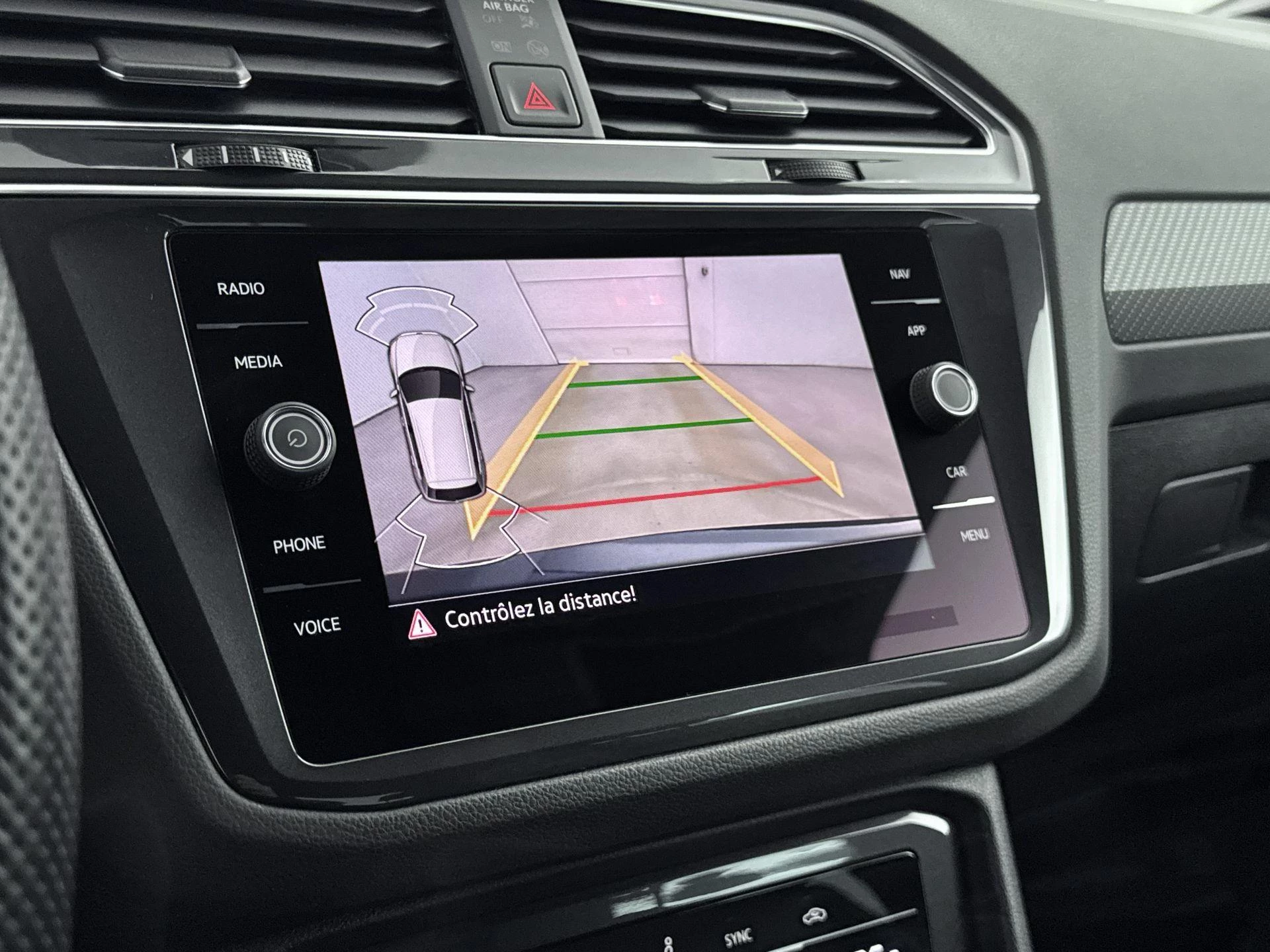 Volkswagen-Tiguan-image-10