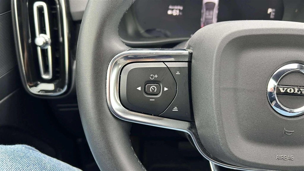 Volvo-C40-image-13