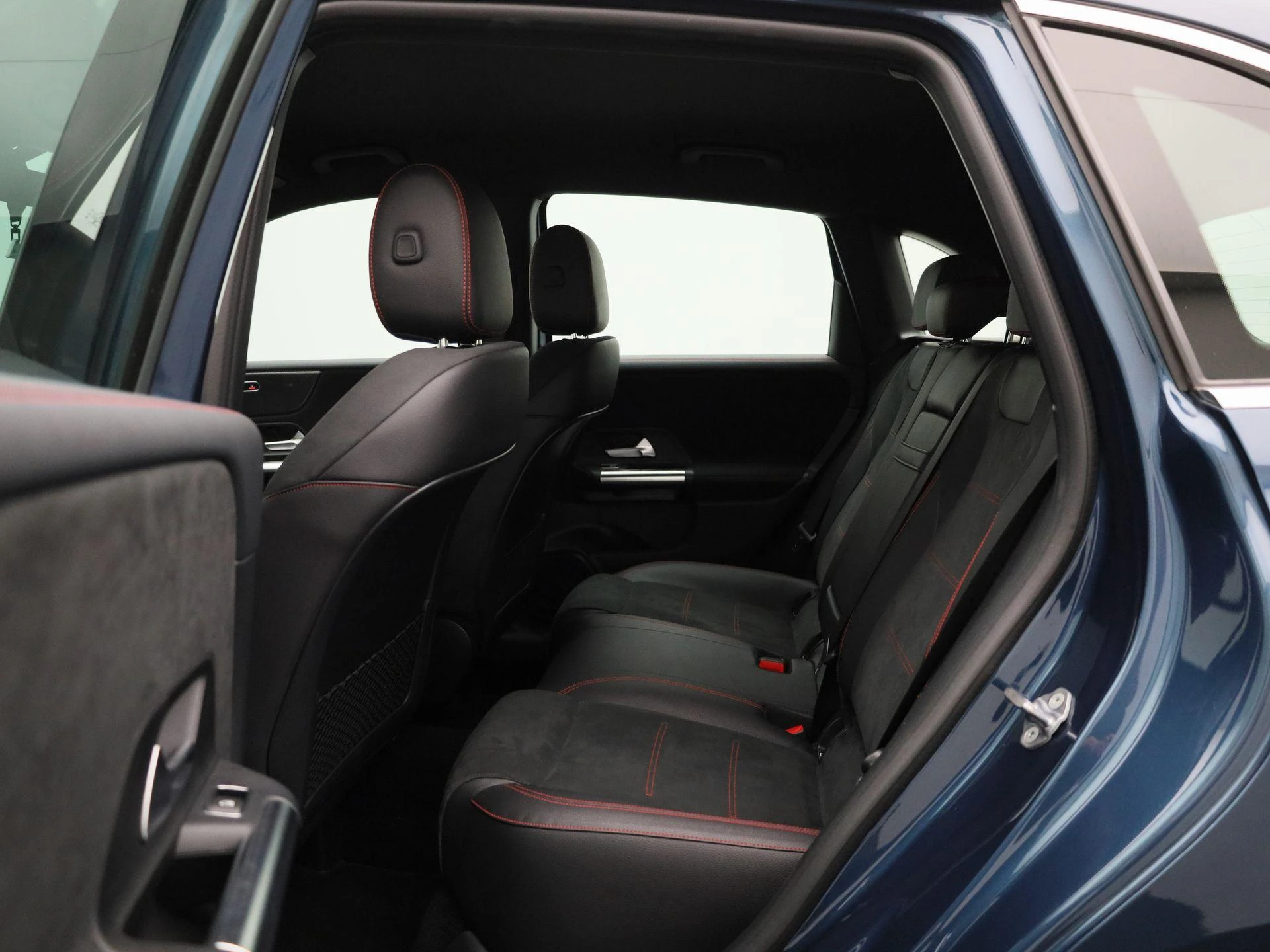 Mercedes-Benz B-Klasse 180 Business Solution AMG