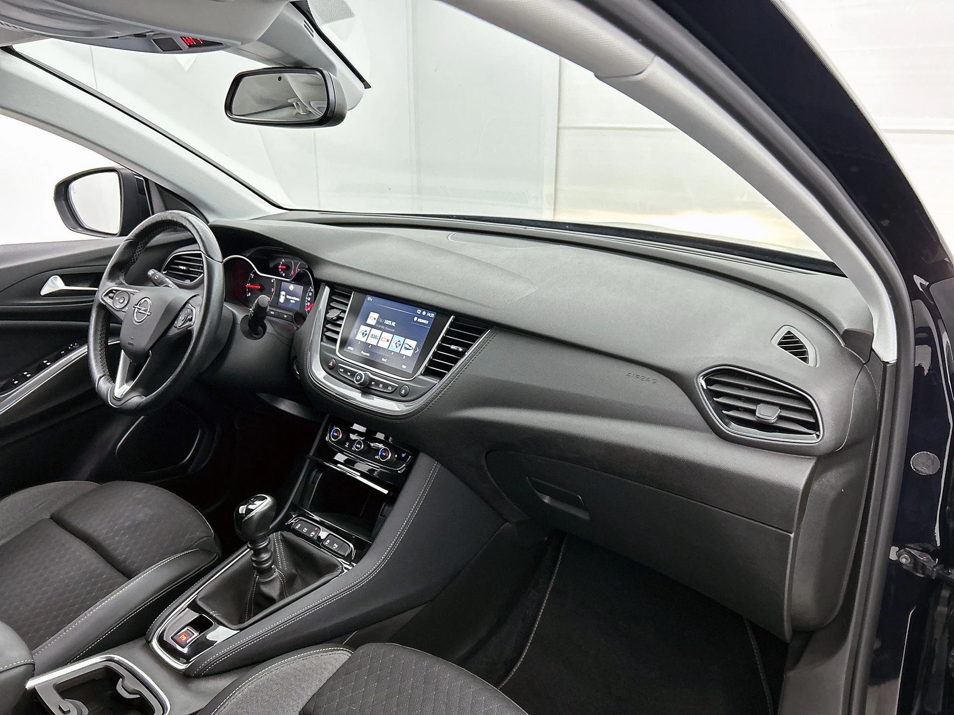 Opel-Grandland X-image-29
