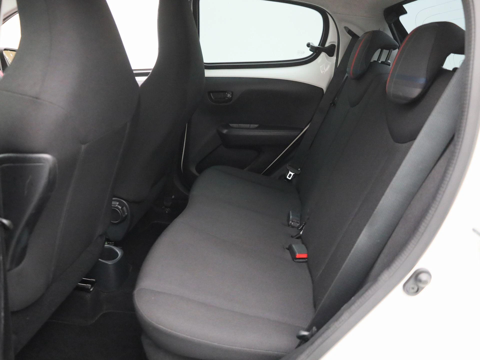 Peugeot-108-image-10