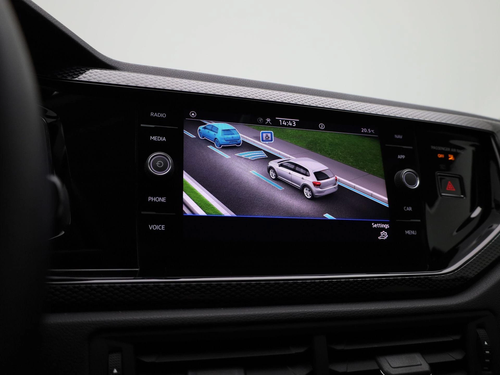 Volkswagen-Polo-image-25