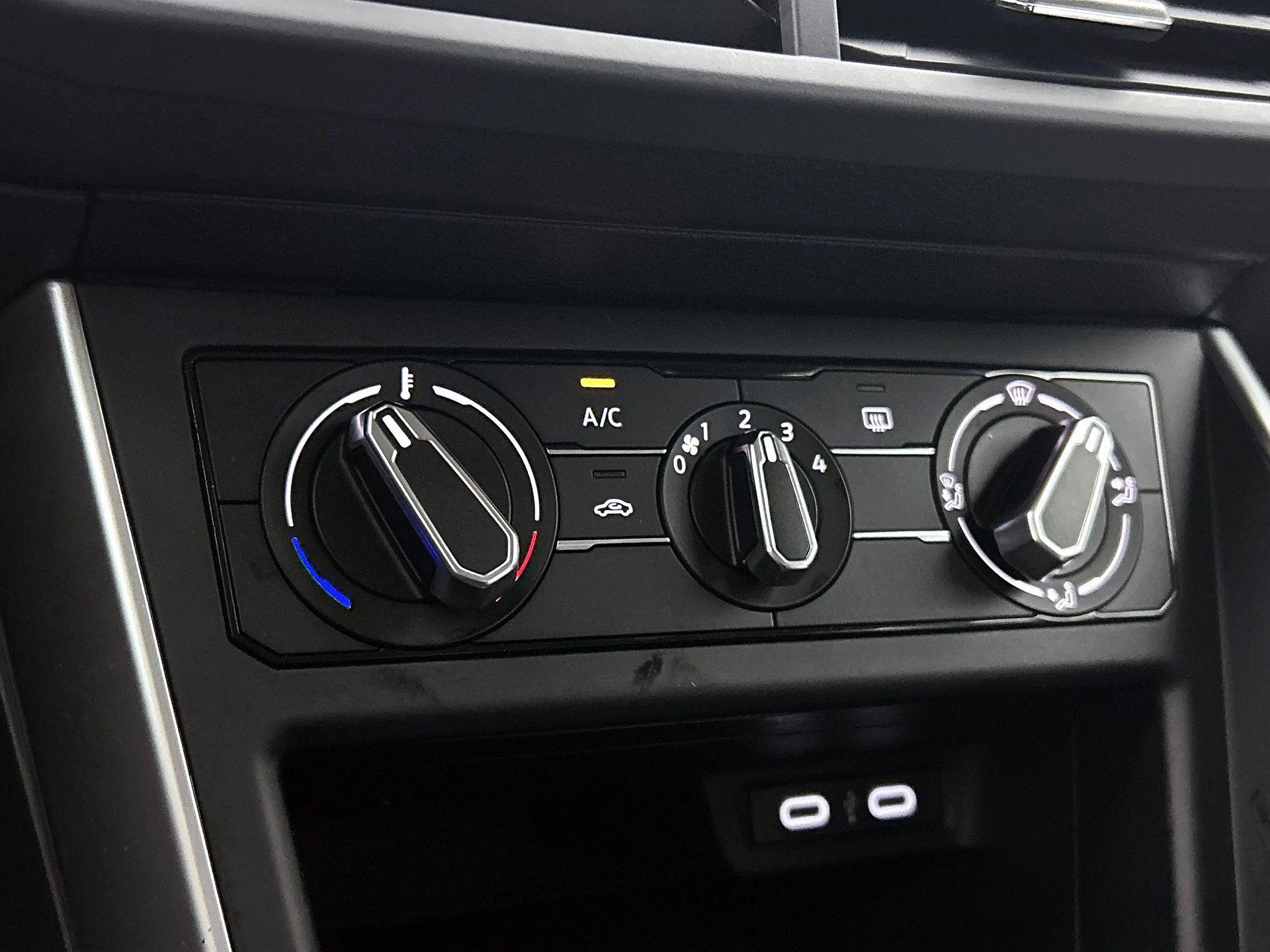Volkswagen-Taigo-image-17
