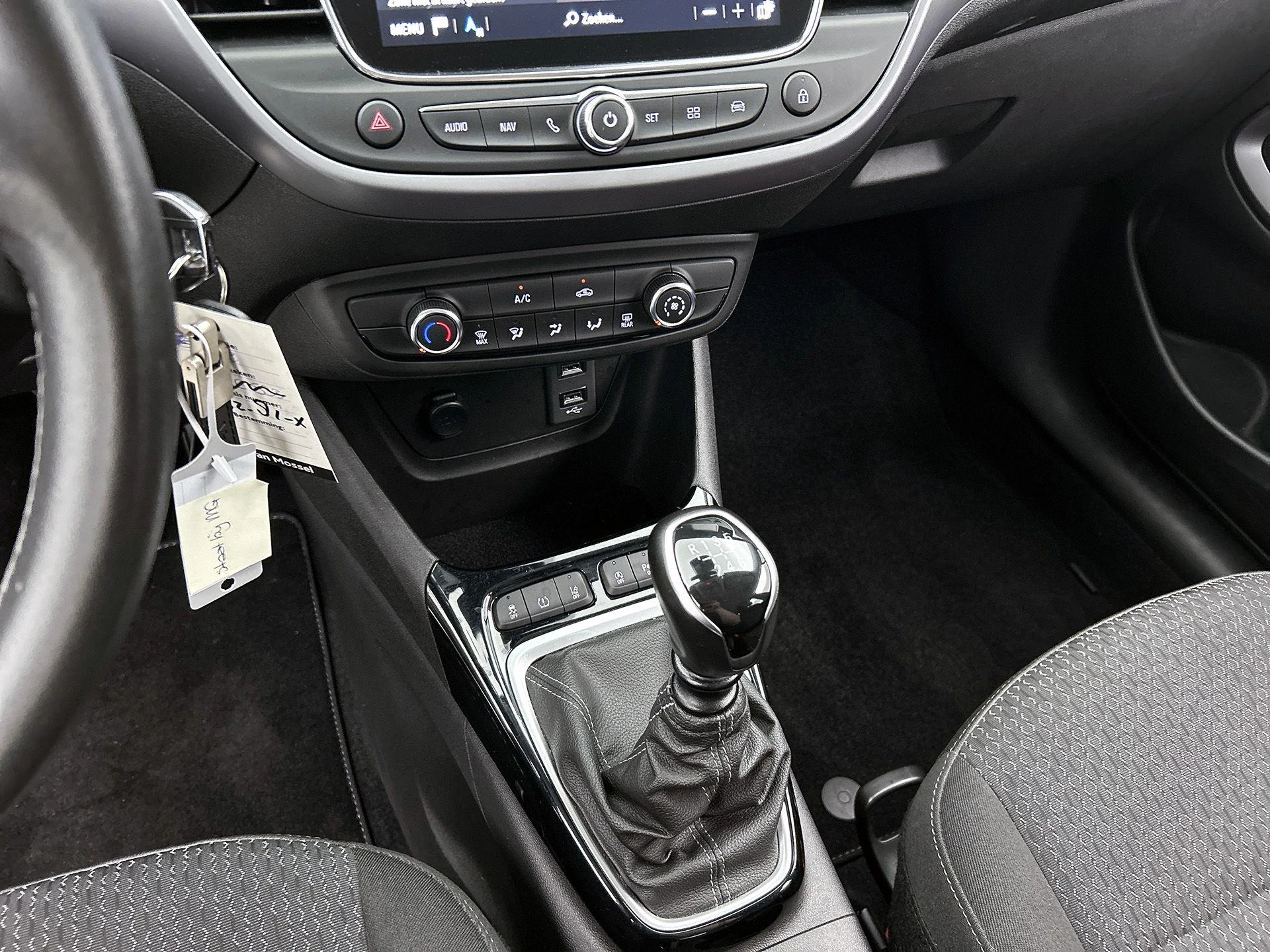 Opel-Crossland-image-13