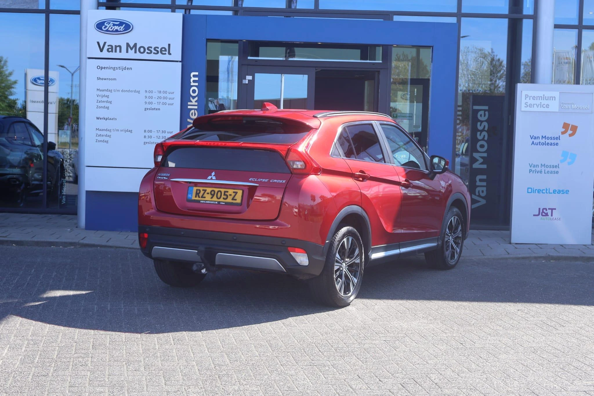Mitsubishi-Eclipse Cross-image-4