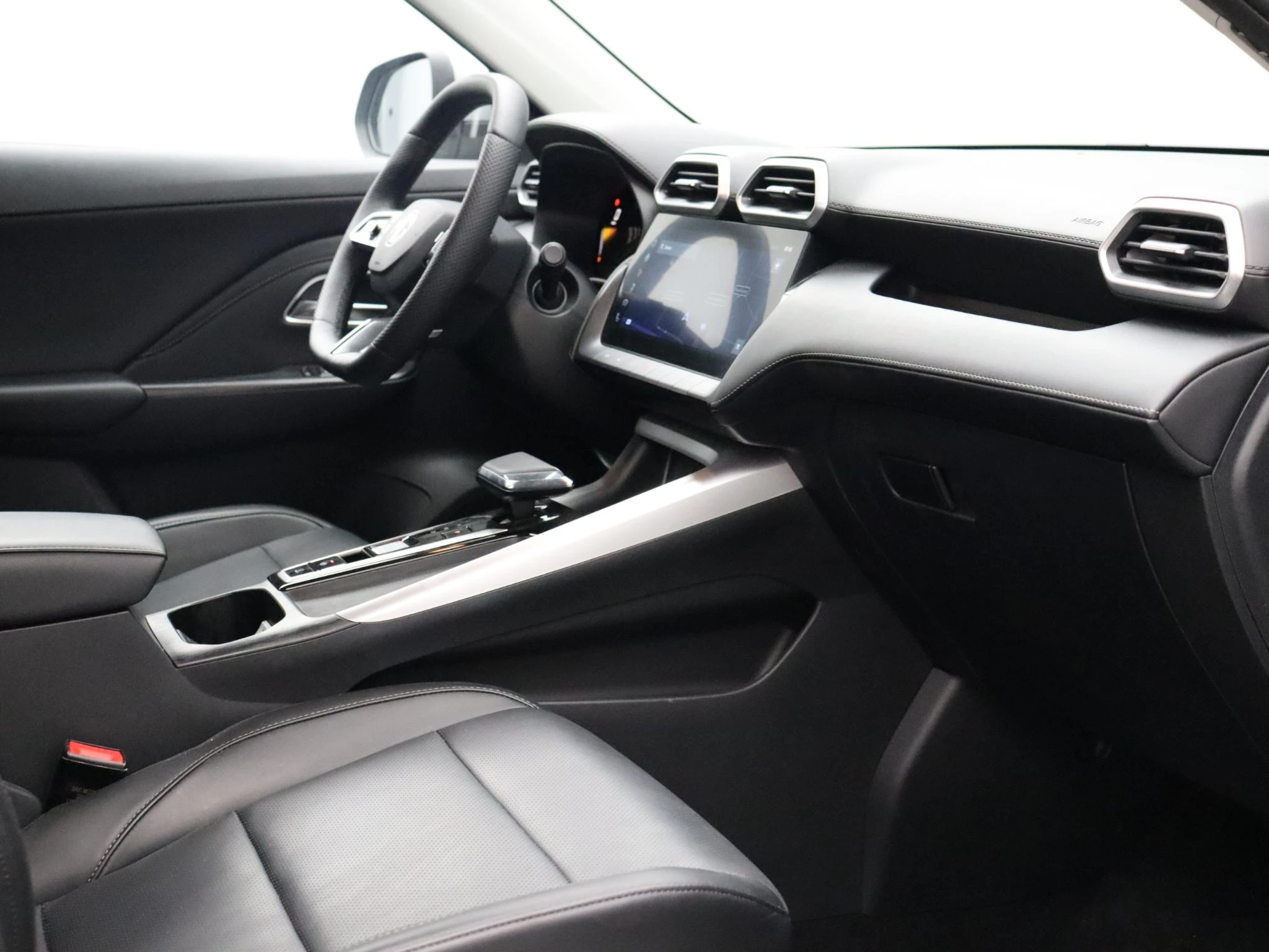MG-ZS-image-12