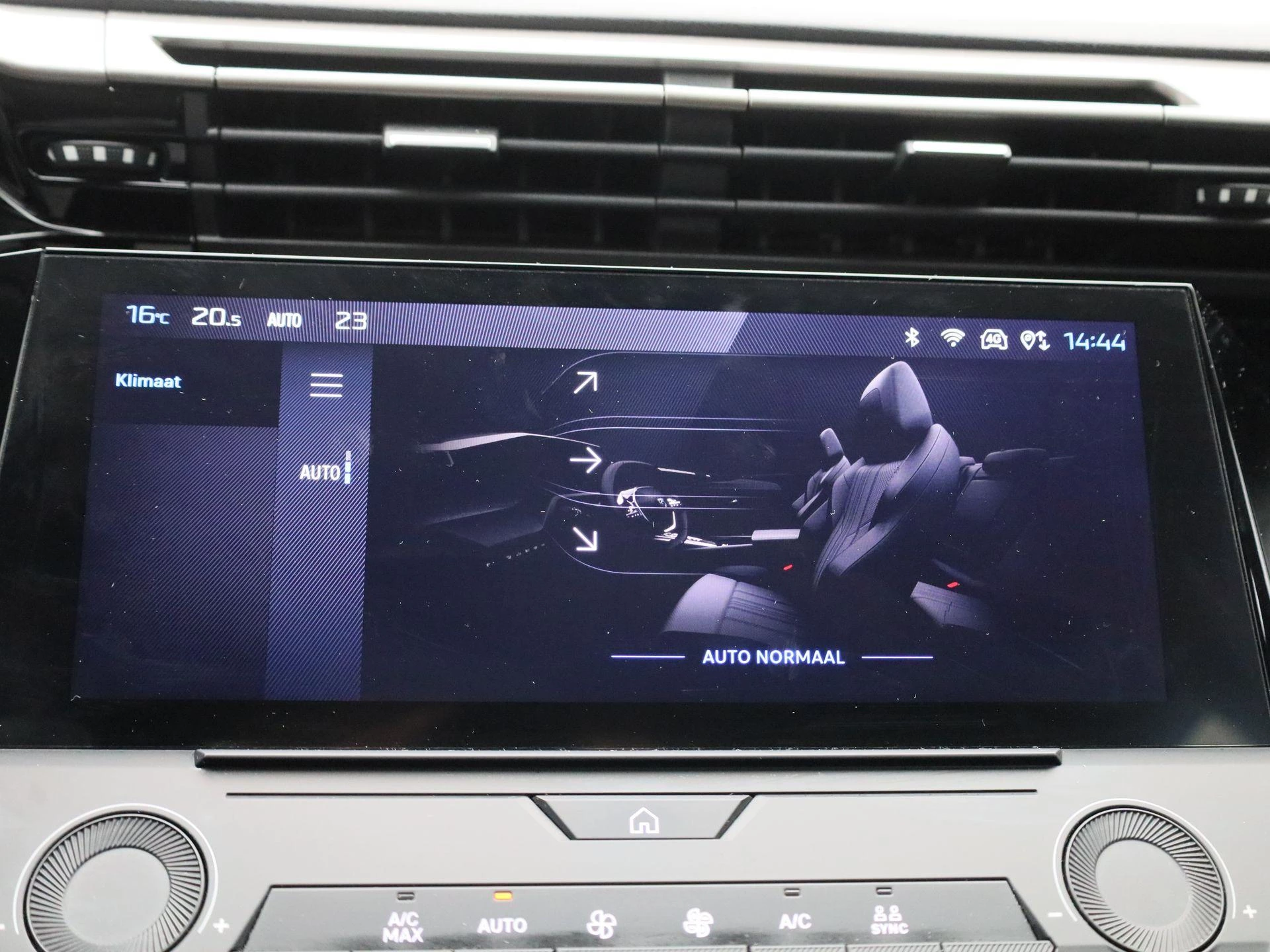 Peugeot-308-image-21