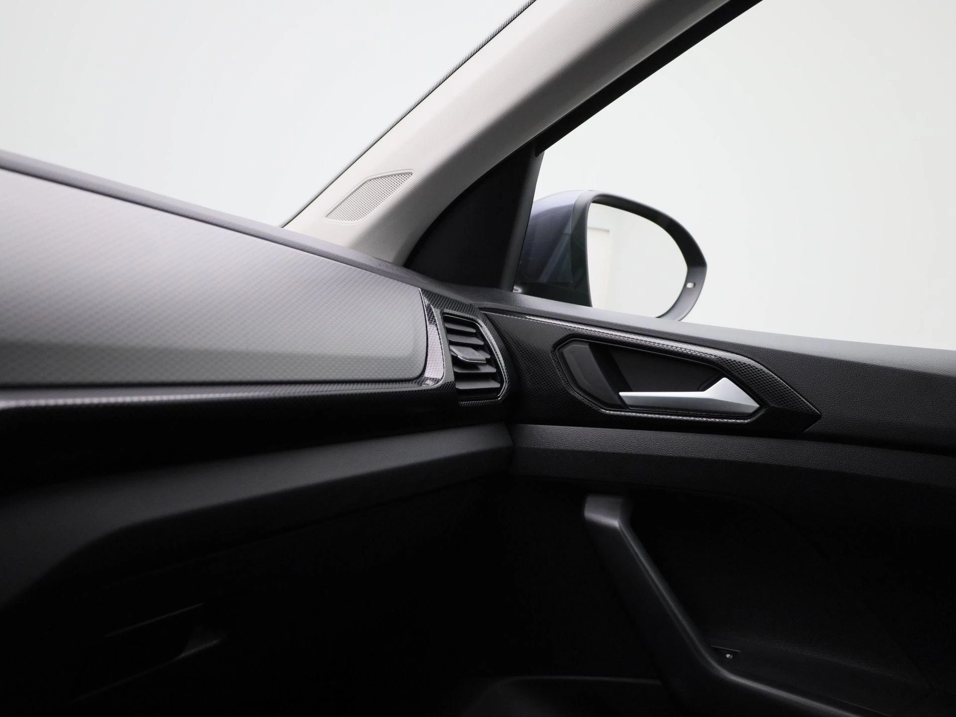 Volkswagen-T-Cross-image-22