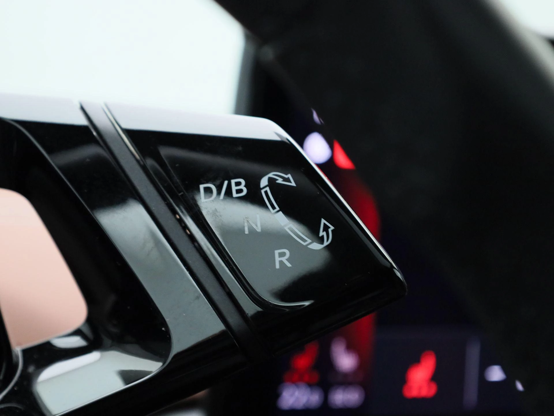 Volkswagen-ID.4-image-19