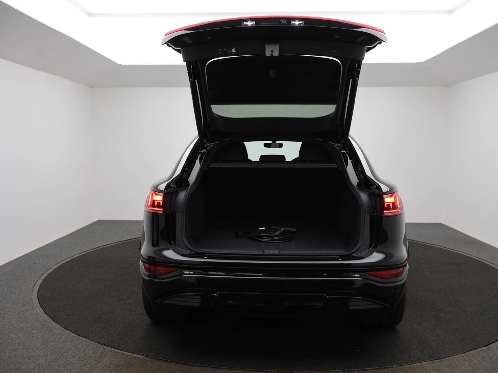 Audi Q6 e-tron Sportback Audi Q6 Sportback Corporate S Performance 306PK *DEMO*