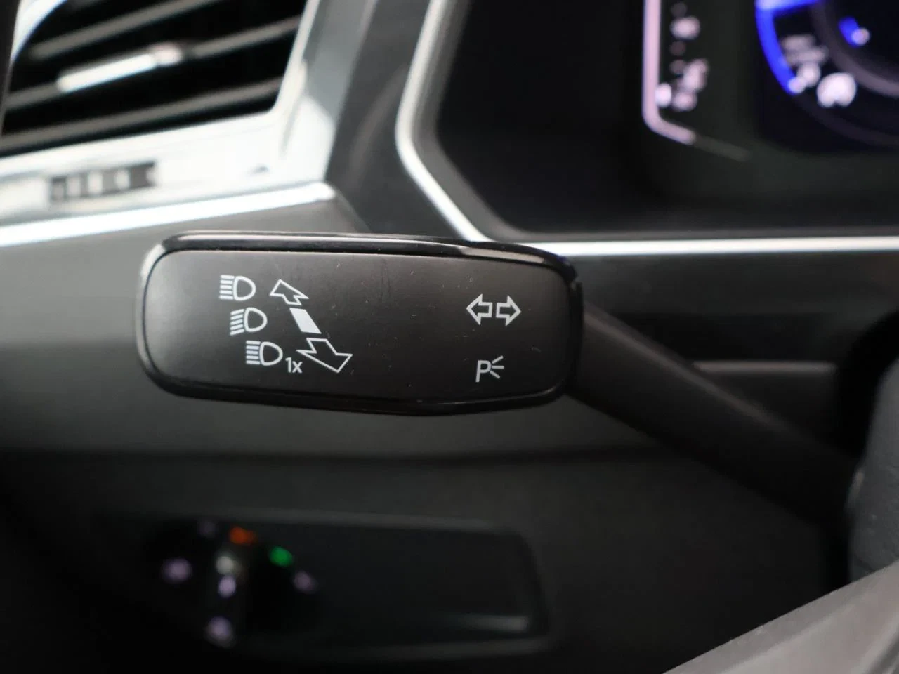 Volkswagen-Tiguan-image-24