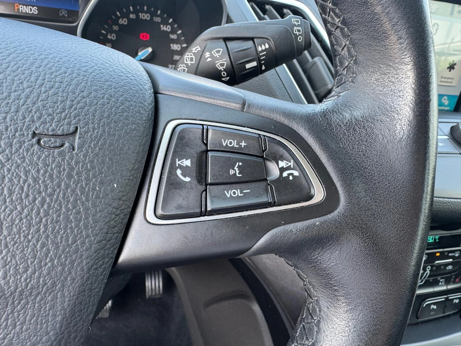 Ford-C-MAX-image-12