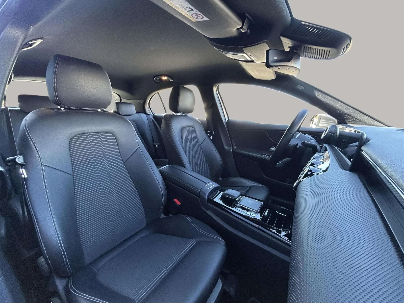 Mercedes-Benz-A-Klasse-image-18
