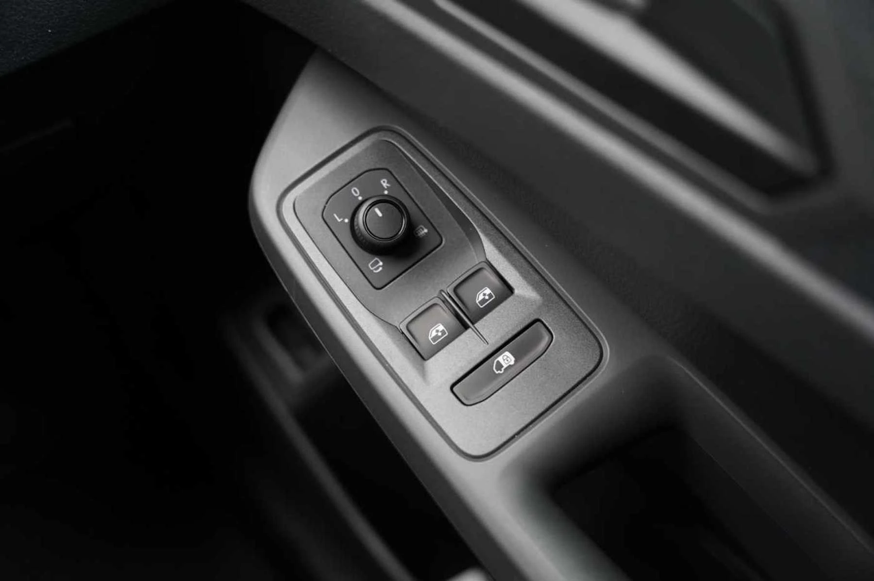 Volkswagen-Caddy-image-18