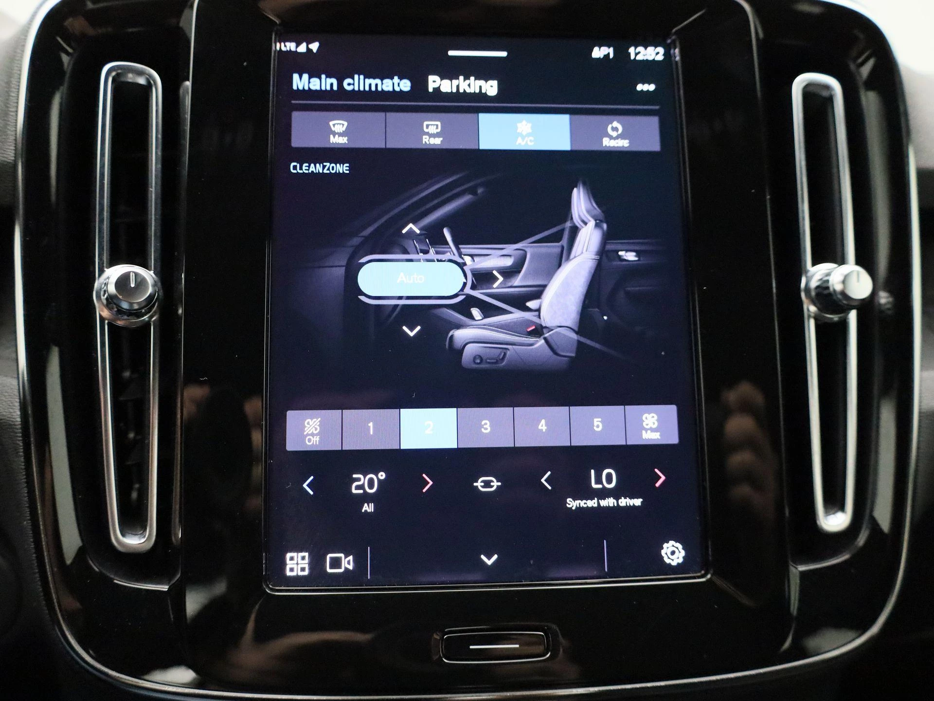 Volvo XC40 Recharge Core