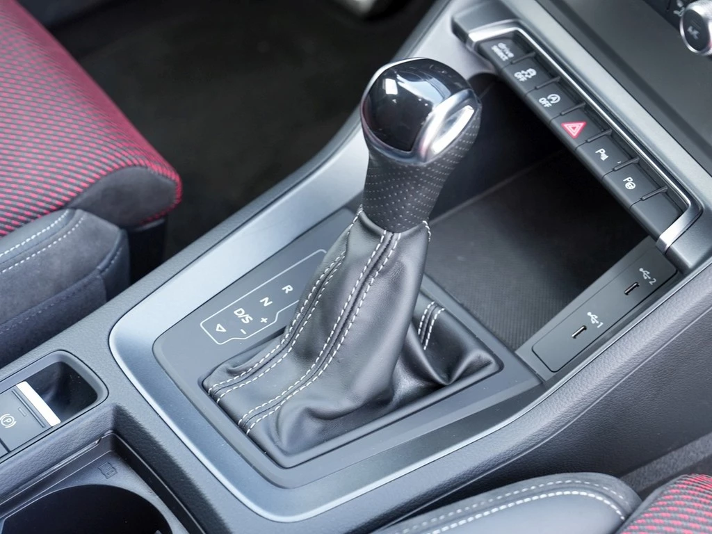 Audi Q3 35 TDI S-line S-tronic,Matrix LED,ALU 20",Kamera Bang und Olufsen,Navi
