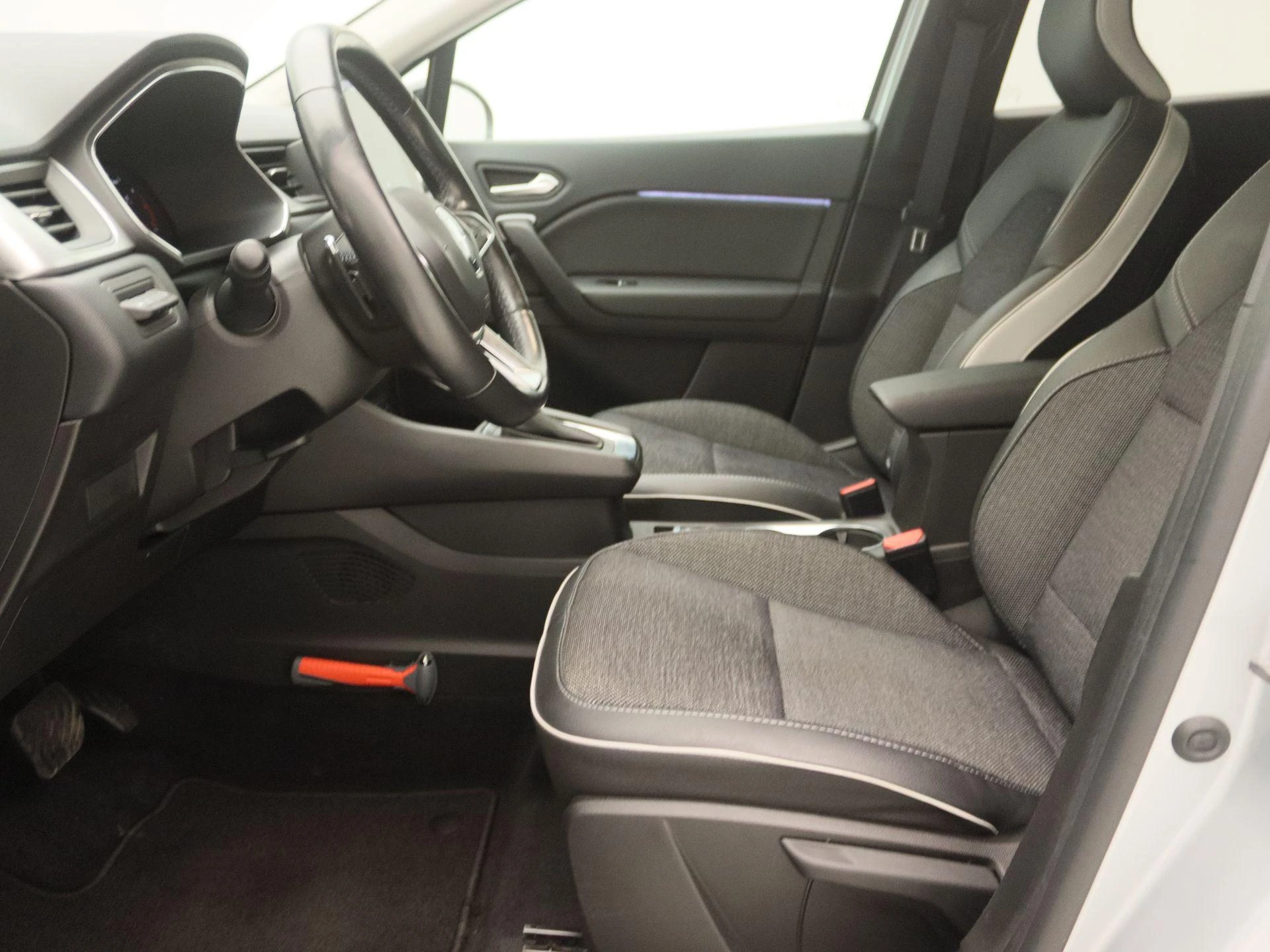 Renault-Captur-image-11