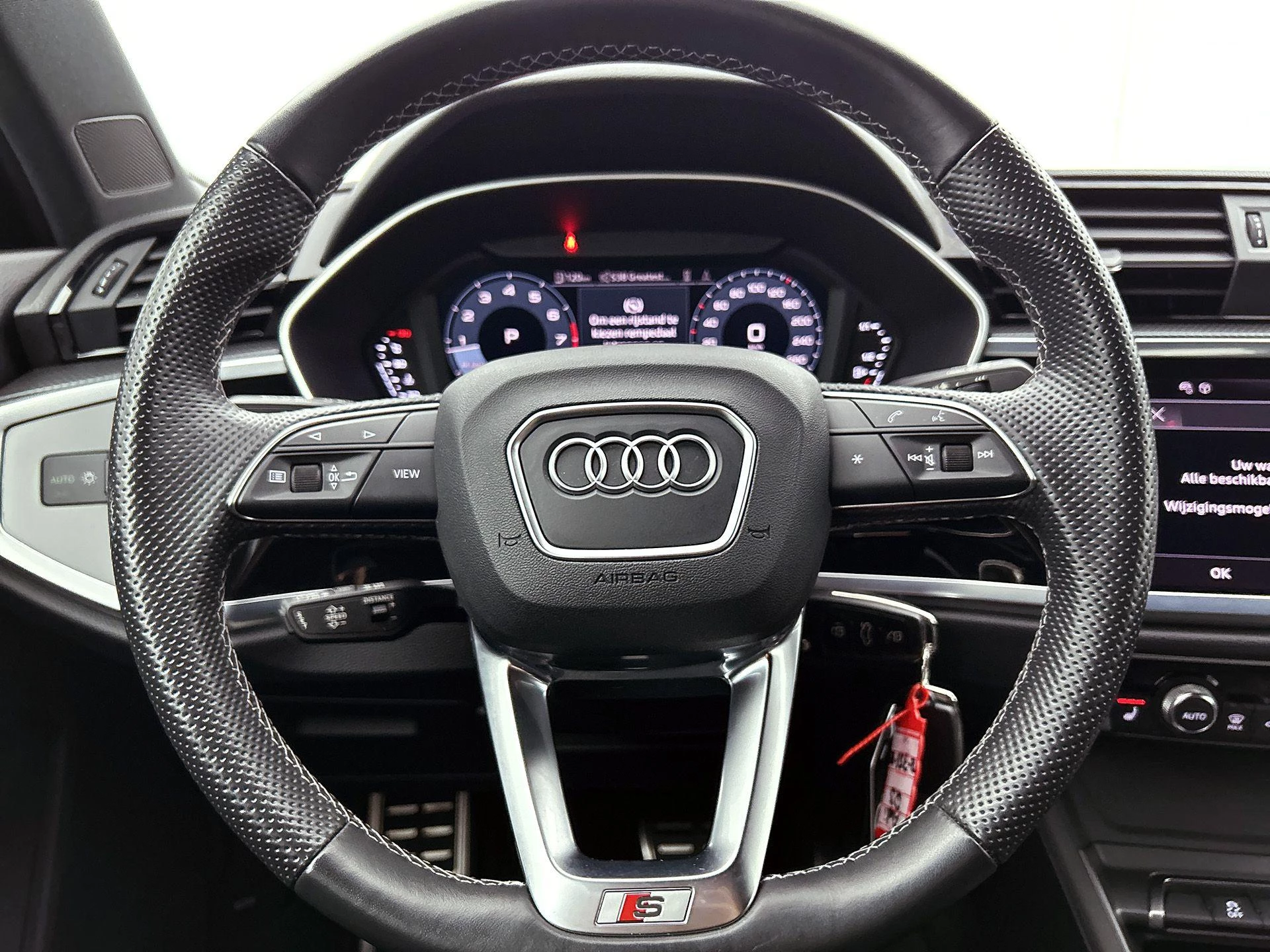 Audi-Q3-image-12