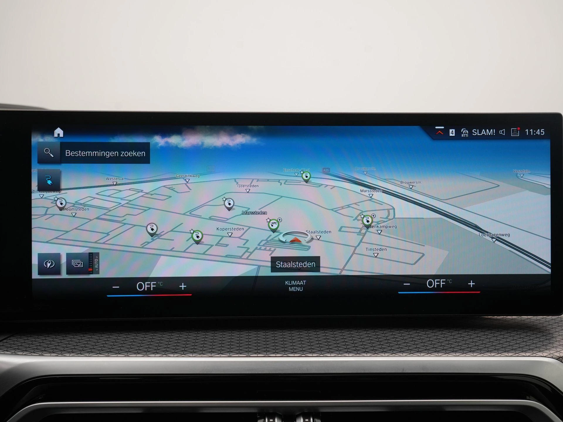 BMW-i4-image-15