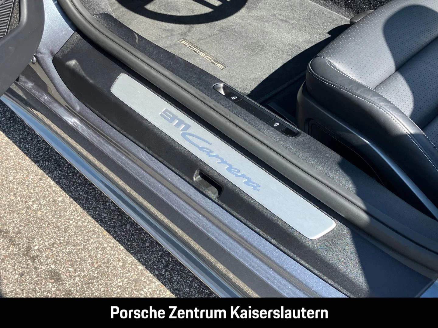 Porsche 911 992 Carrera Cabrio Sportabgas Surround-View carrera