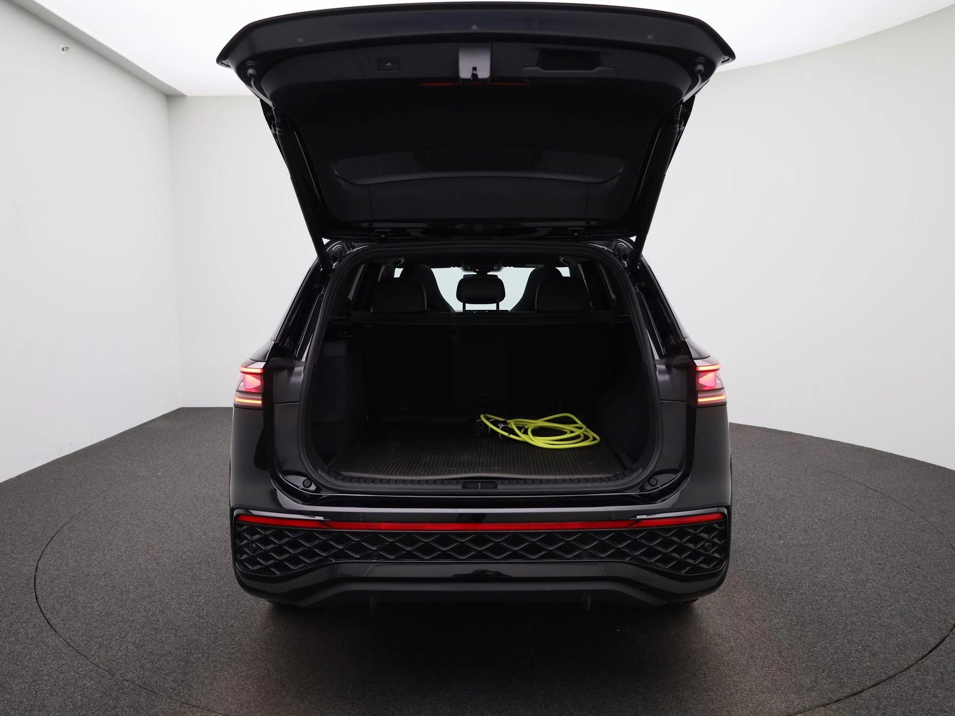 Volkswagen-Tayron-image-10