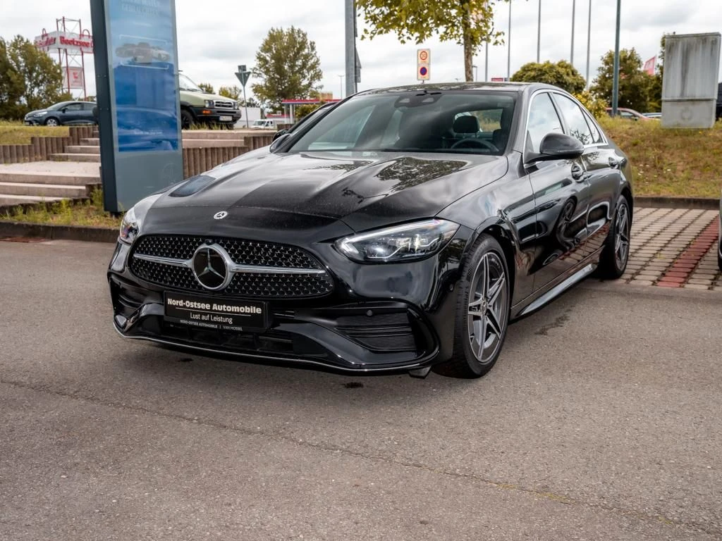 Mercedes-Benz-C-Klasse 300-image-7