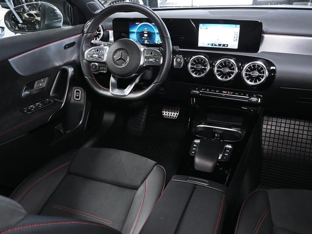 Mercedes-Benz-A-Klasse 250 e-image-10