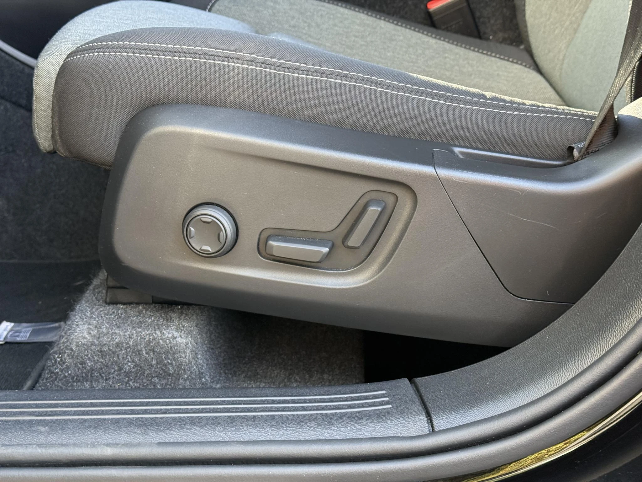Volvo-XC40-image-15